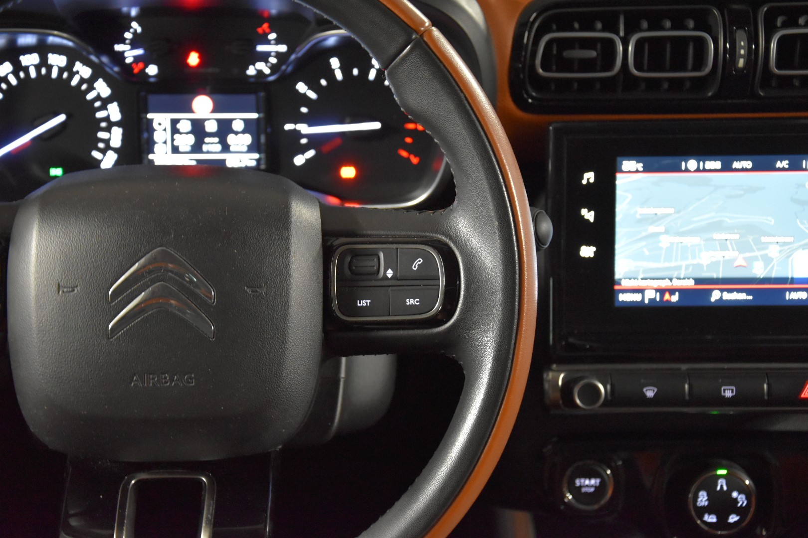 CITROEN C3 Aircross 1.2i PureTech Feel-image-15