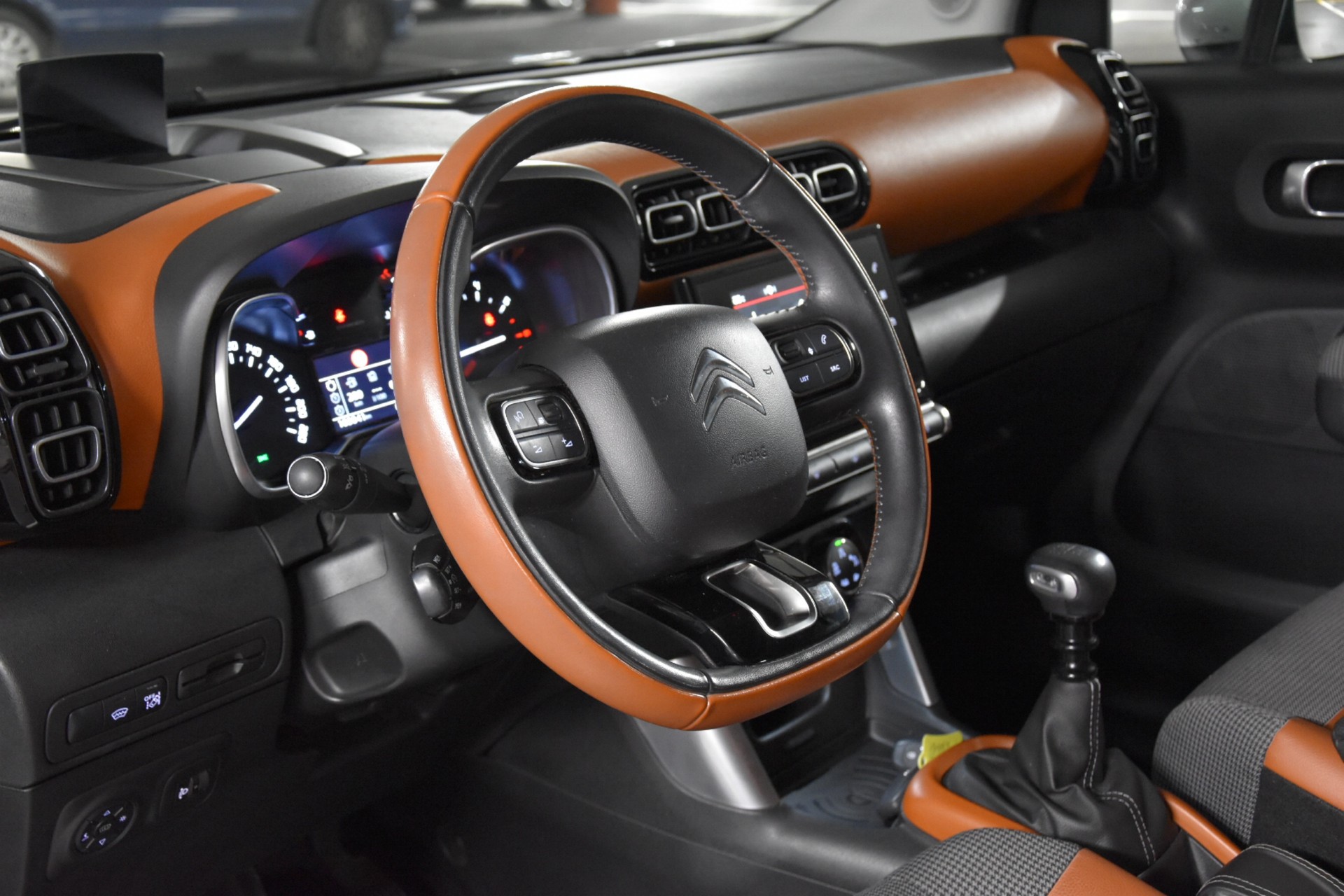 CITROEN C3 Aircross 1.2i PureTech Feel-image-21