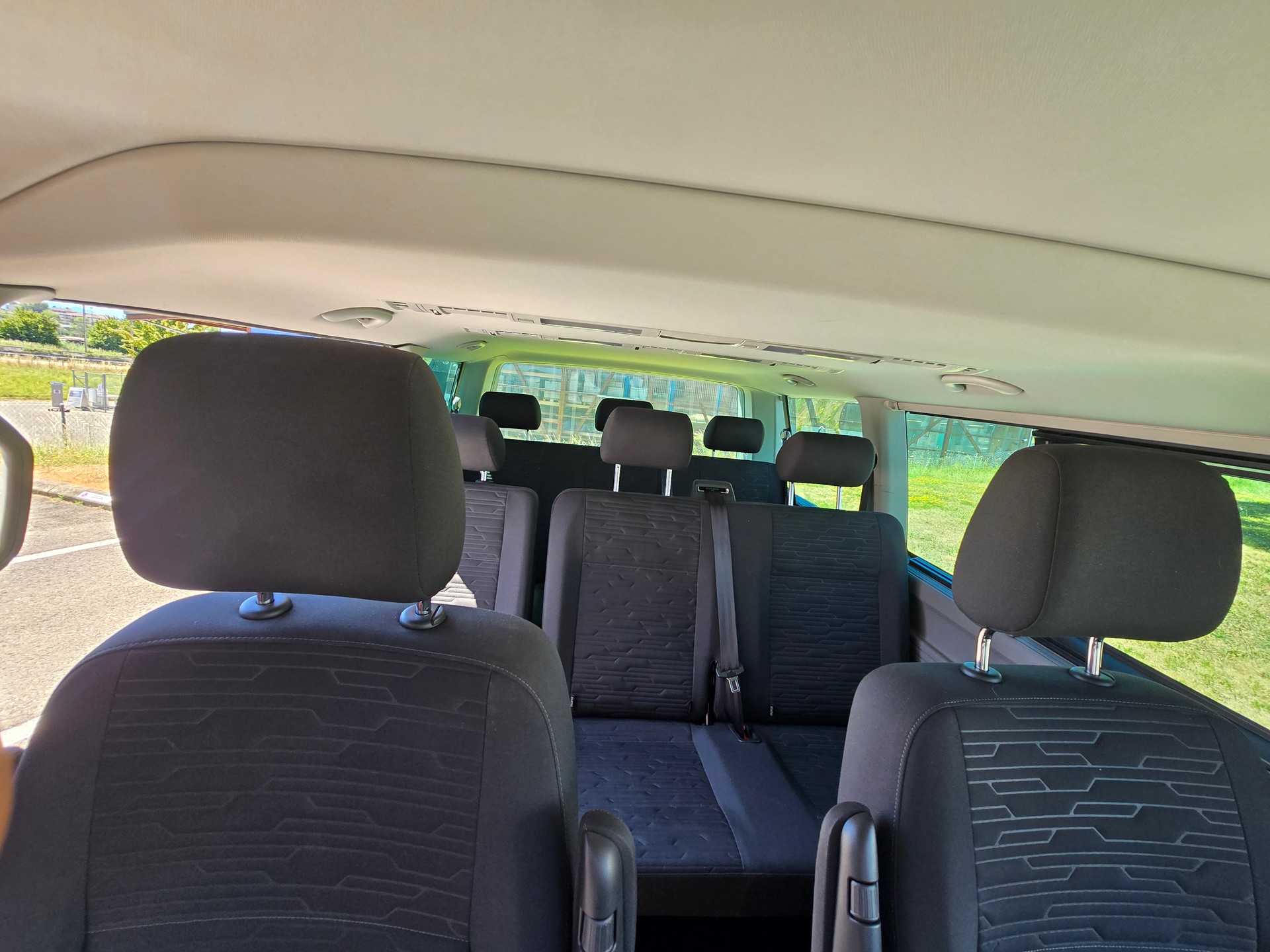VW T6.1 2.0 Bi-TDI 4Motion DSG-image-8