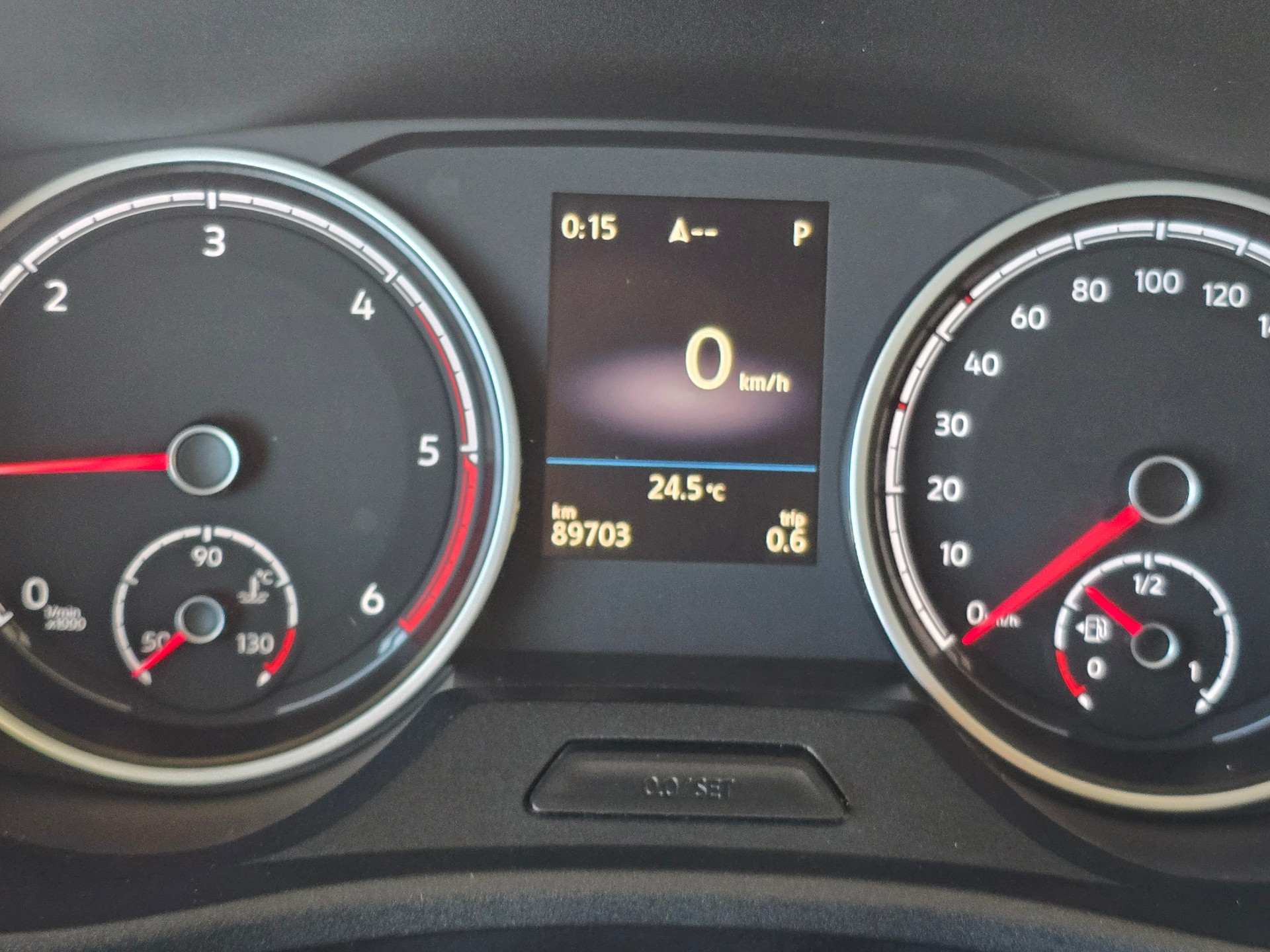 VW T6.1 2.0 Bi-TDI 4Motion DSG-image-14