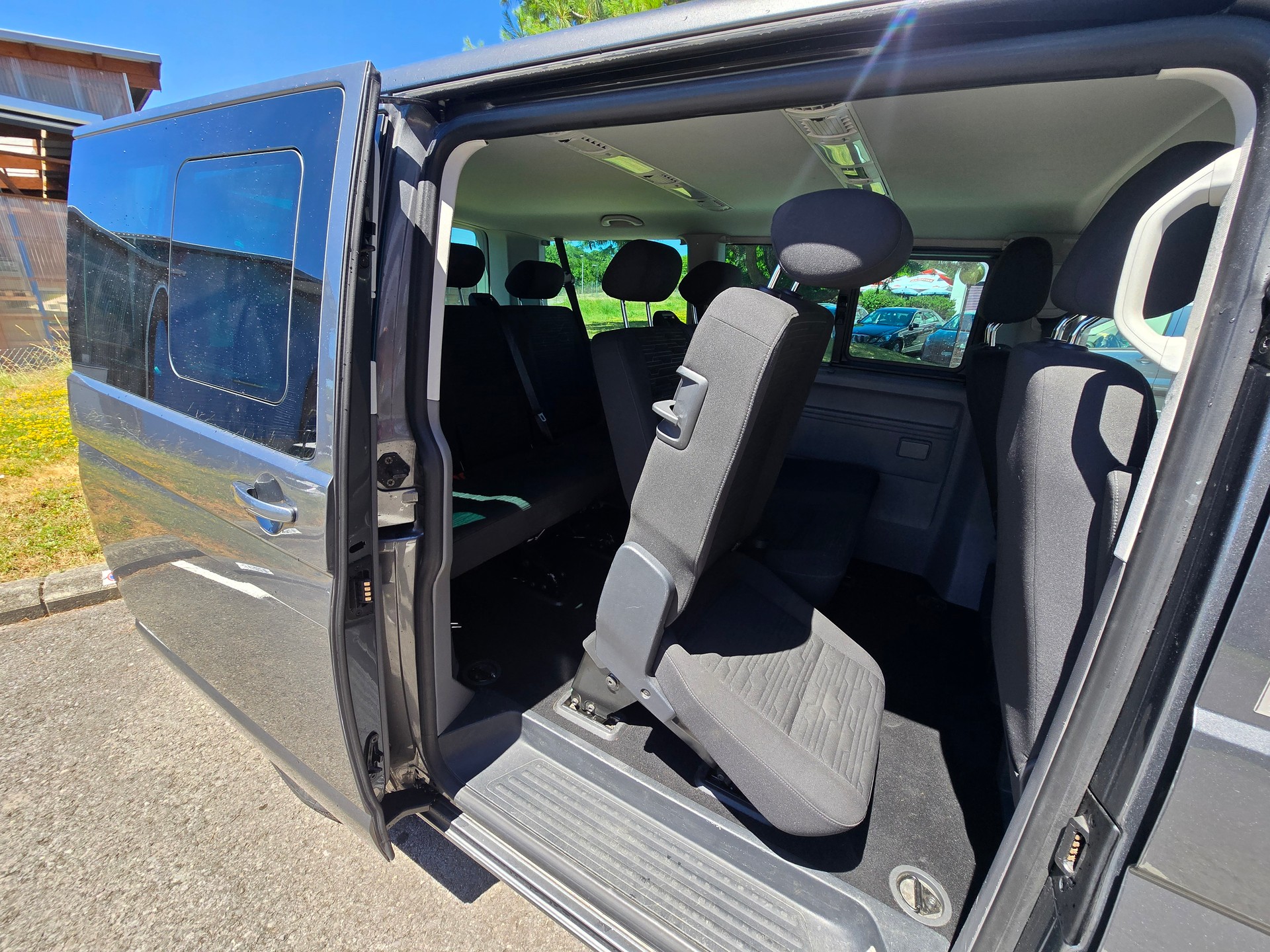 VW T6.1 2.0 Bi-TDI 4Motion DSG-image-7
