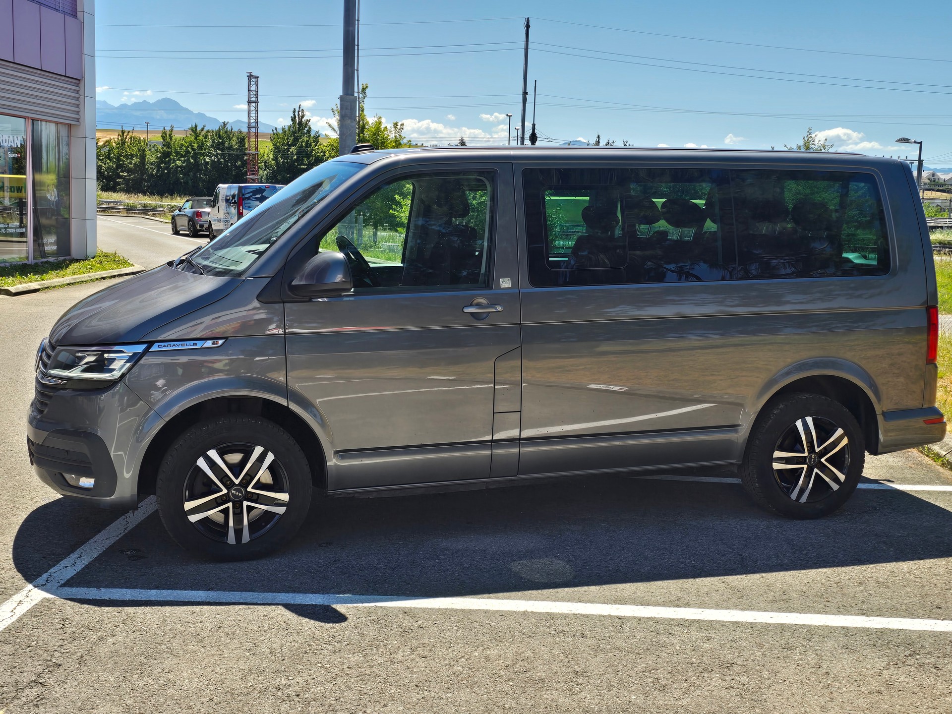VW T6.1 2.0 Bi-TDI 4Motion DSG-image-3