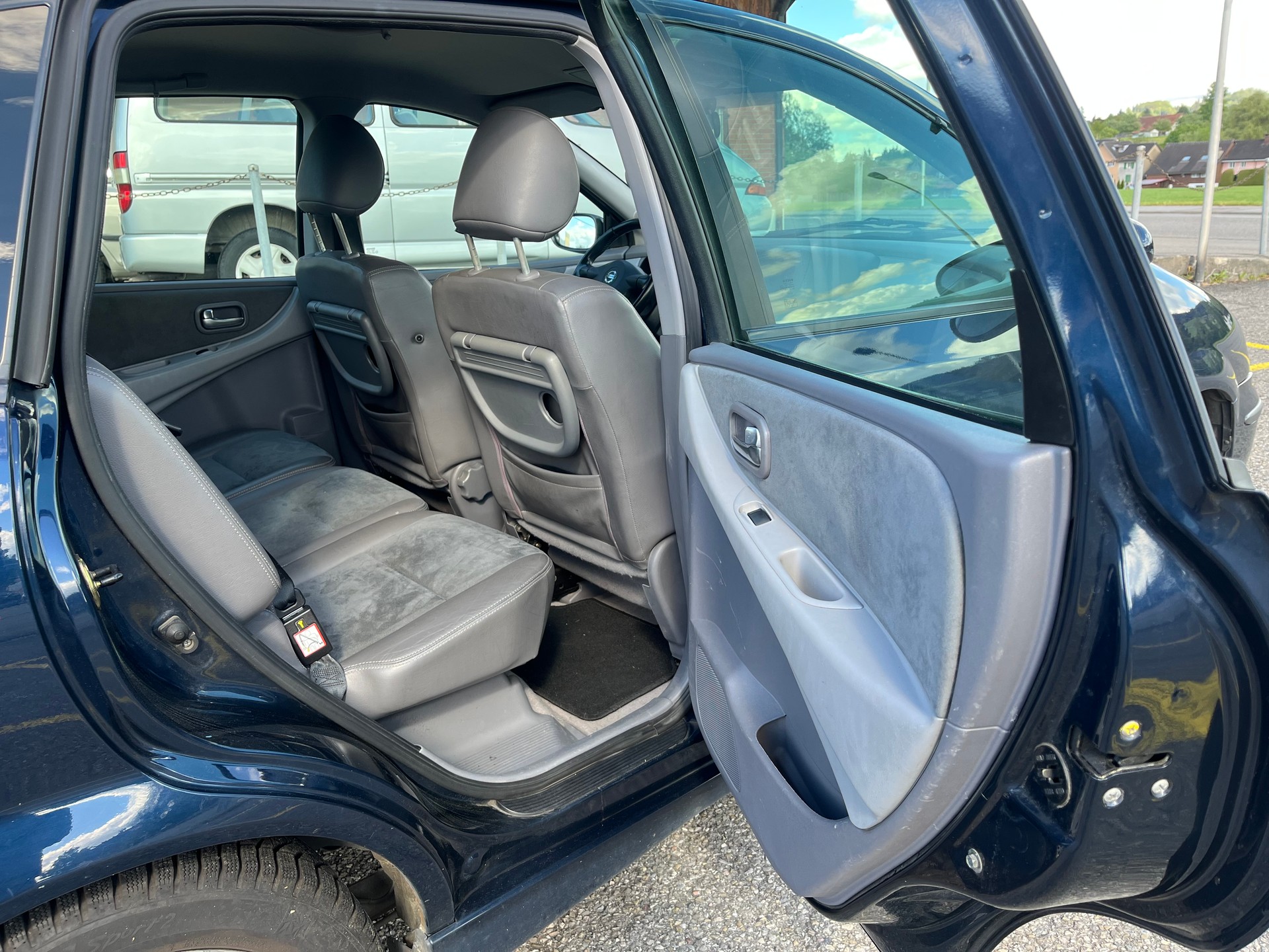 NISSAN Nissan Almera Tino Automat Benzin Jg.2004 mit Klimaanlage-image-9