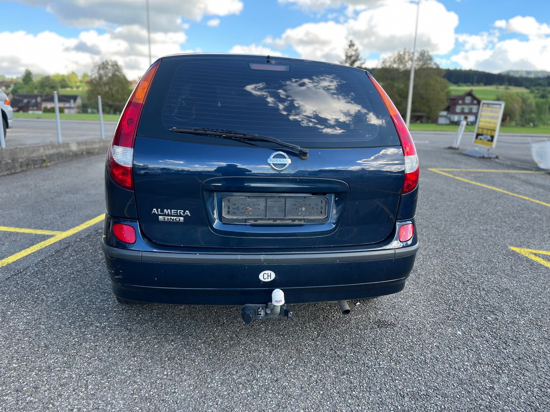 NISSAN Nissan Almera Tino Automat Benzin Jg.2004 mit Klimaanlage-image-5