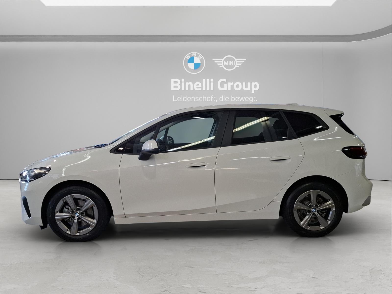 BMW 218i Active Tourer-image-2