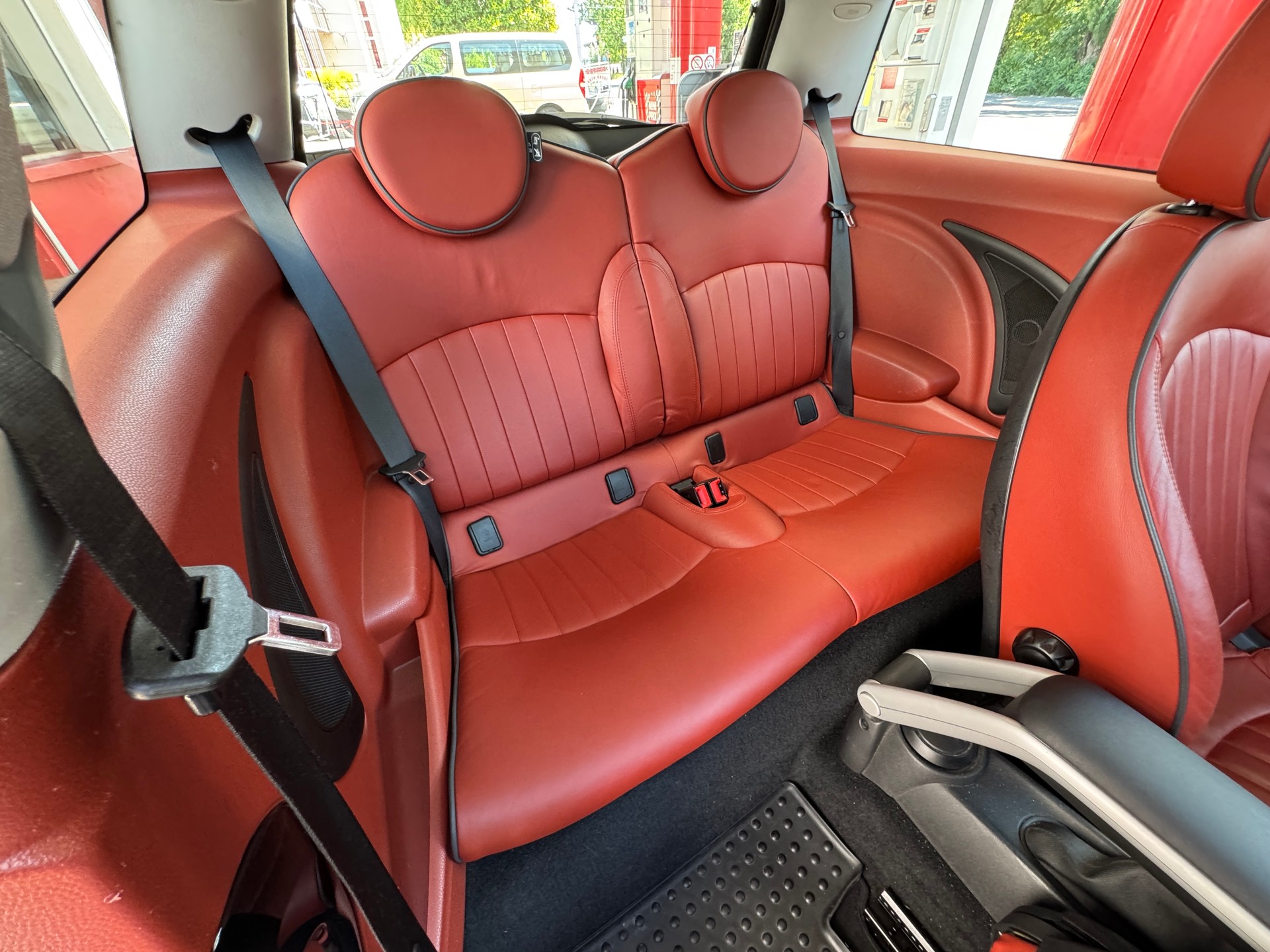 MINI Cooper S-image-9