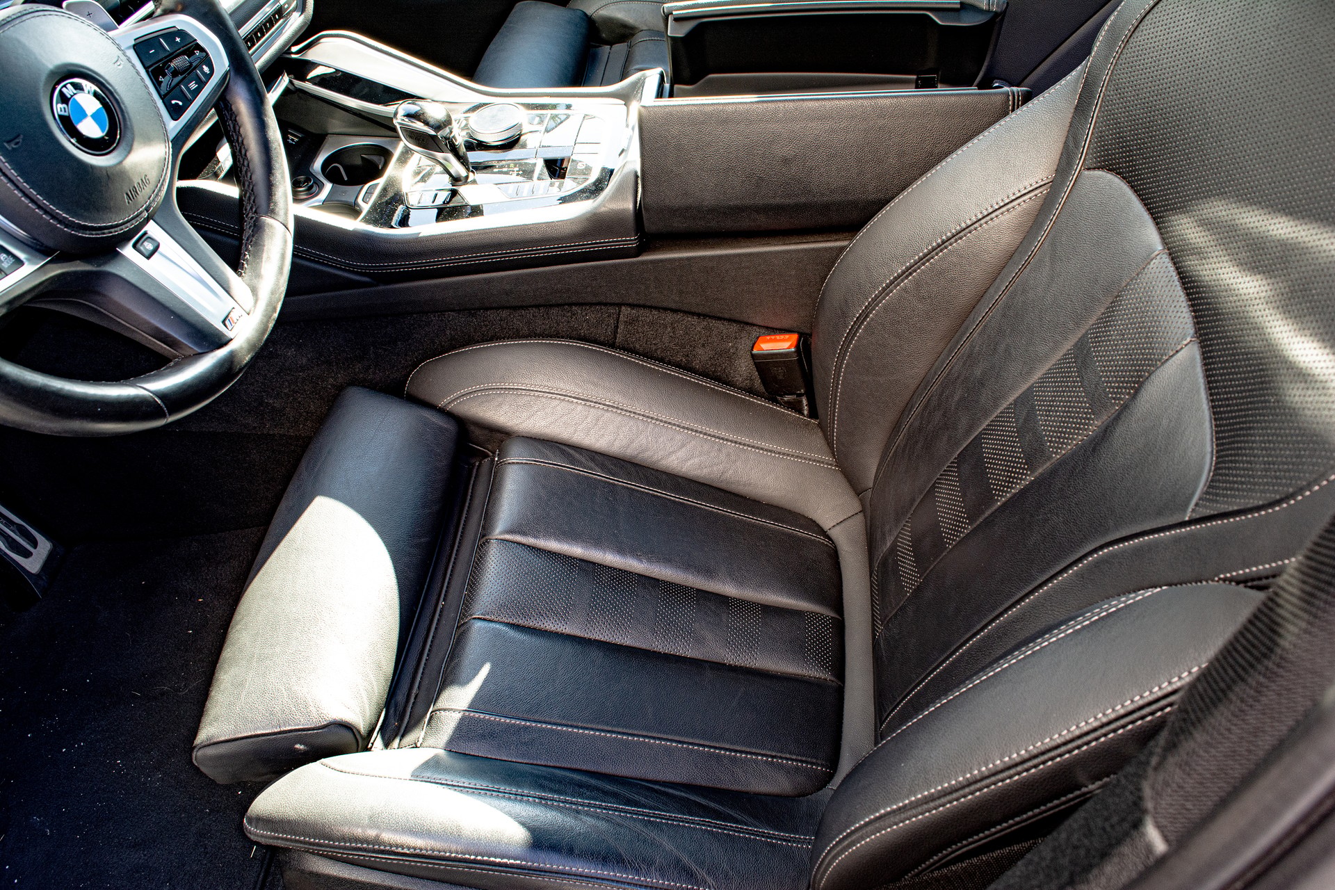 BMW X6 xDrive 48V 40d Steptronic M Sport-image-24