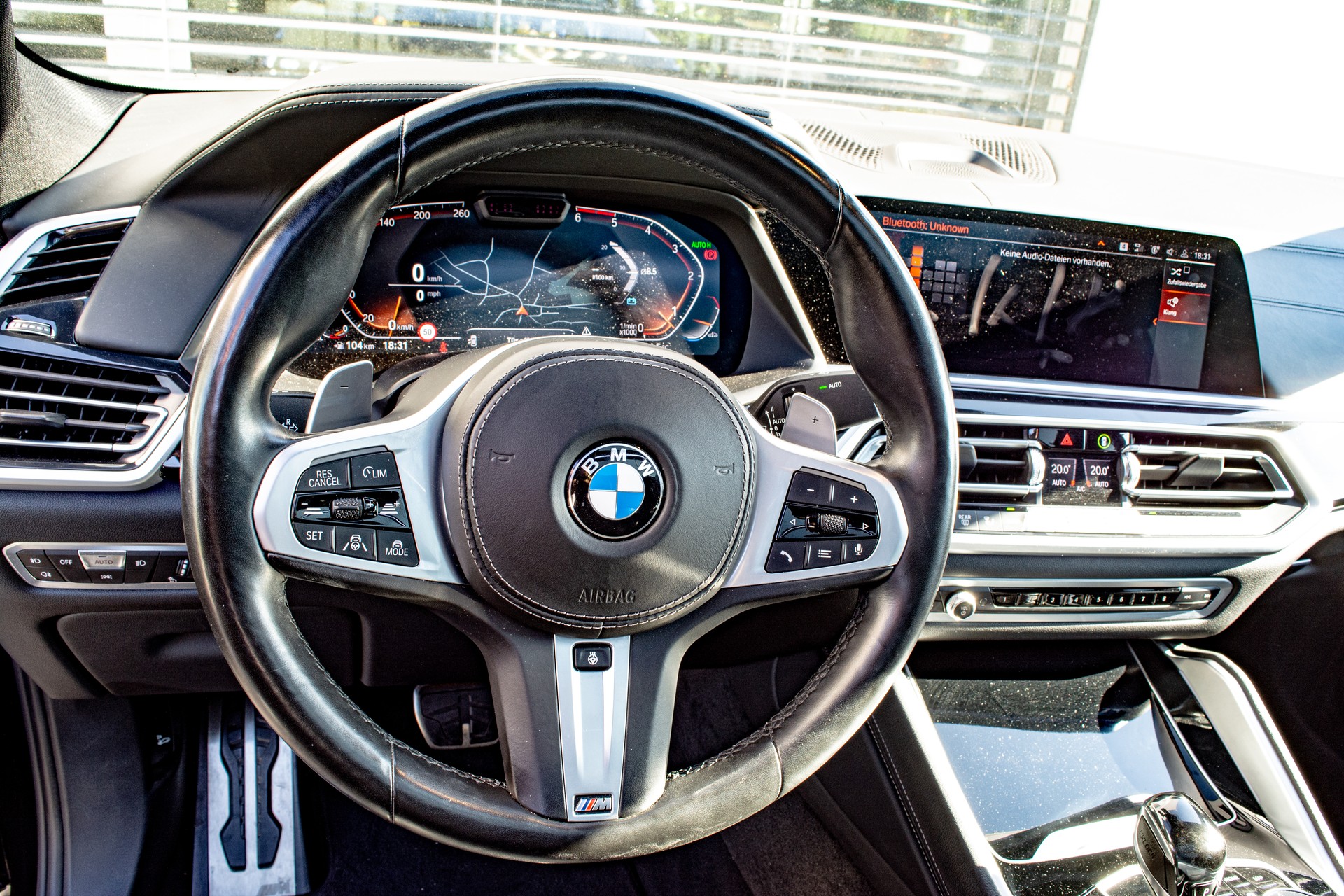 BMW X6 xDrive 48V 40d Steptronic M Sport-image-18