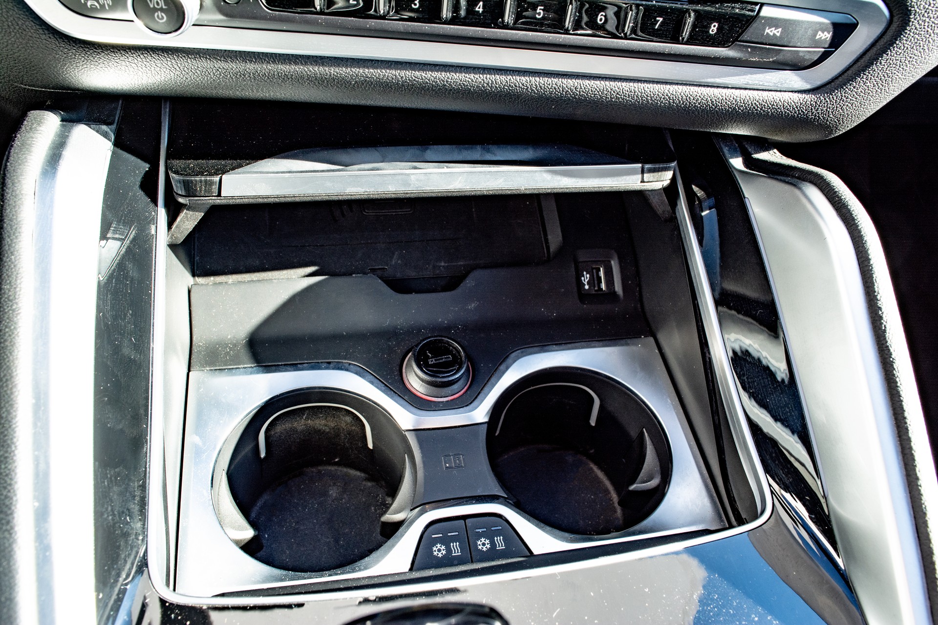 BMW X6 xDrive 48V 40d Steptronic M Sport-image-17