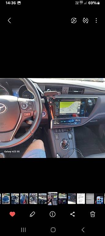 TOYOTA AURIS-image-3