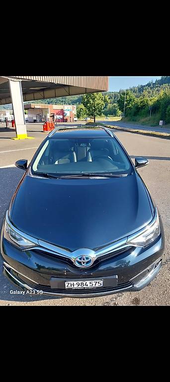 TOYOTA AURIS-image-0