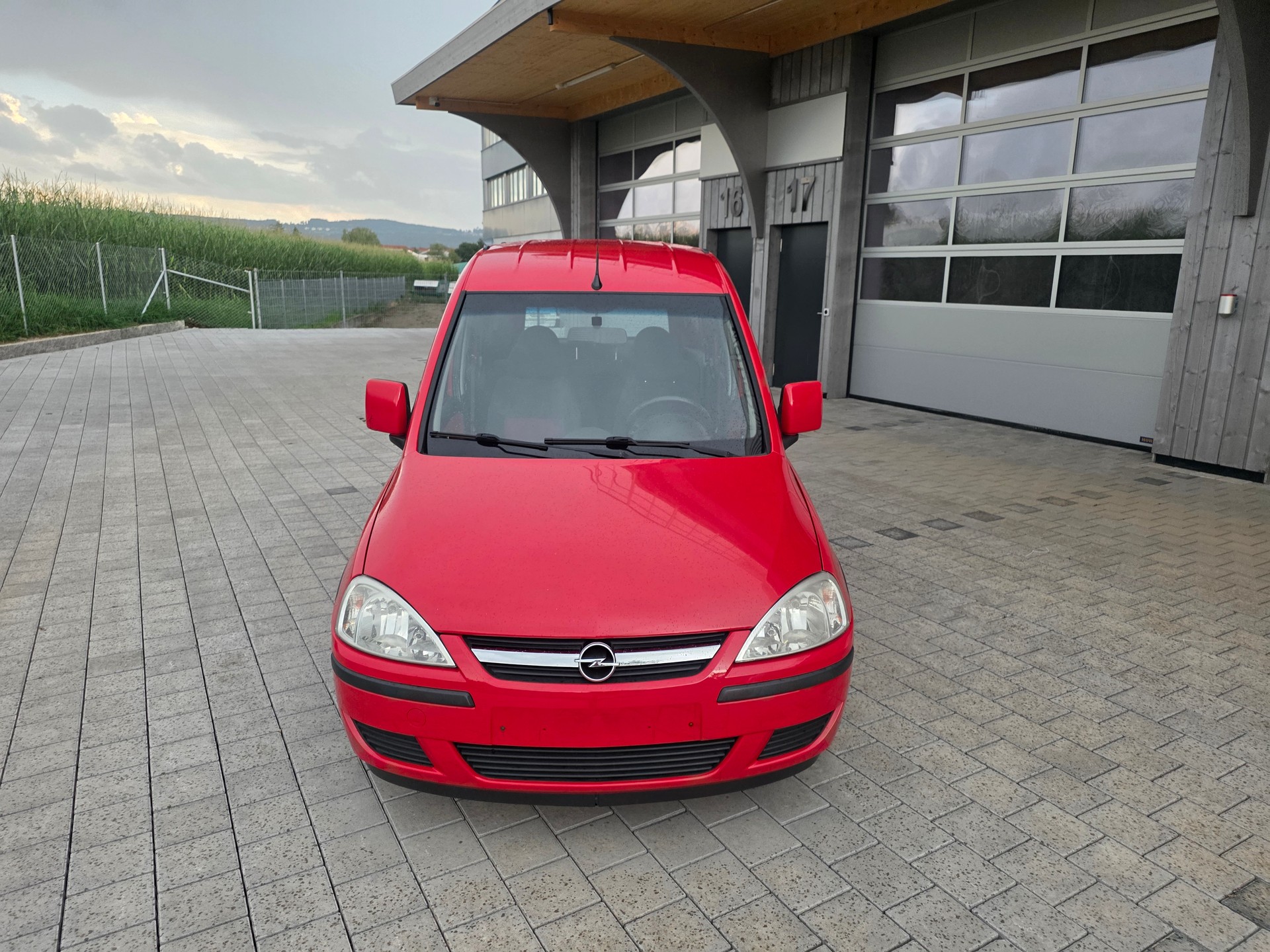 OPEL Combo 1.4 TP (Essentia)-image-1