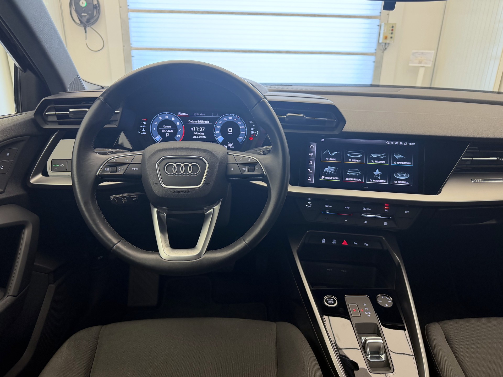 AUDI A3 Sportback 35 TFSI Attraction S-tronic-image-7