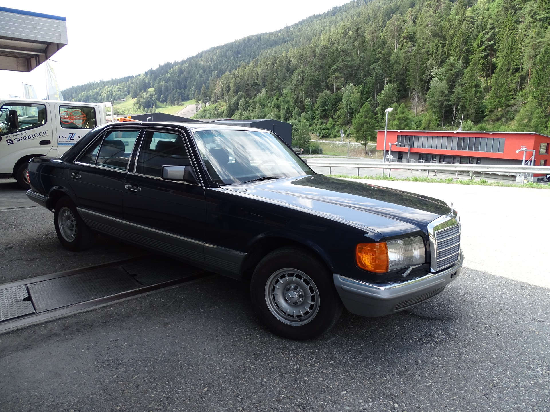 MERCEDES-BENZ 380 SE-image-6