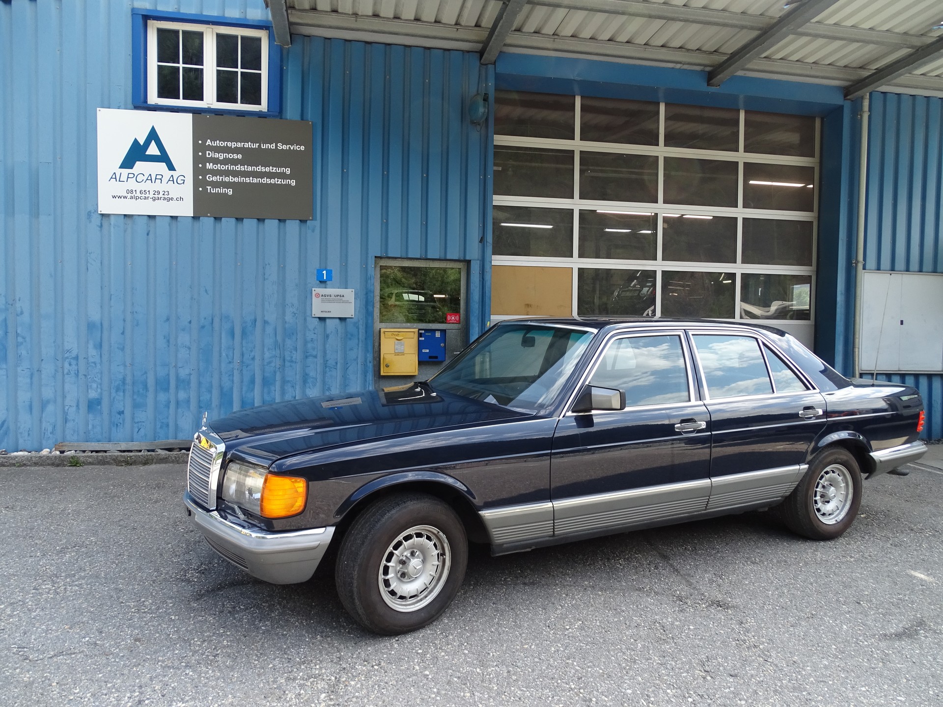 MERCEDES-BENZ 380 SE