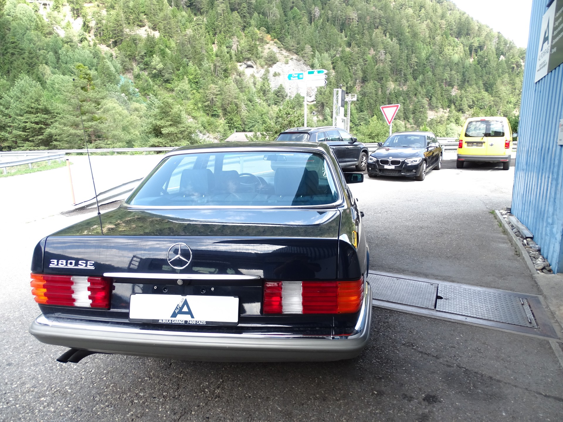 MERCEDES-BENZ 380 SE-image-4