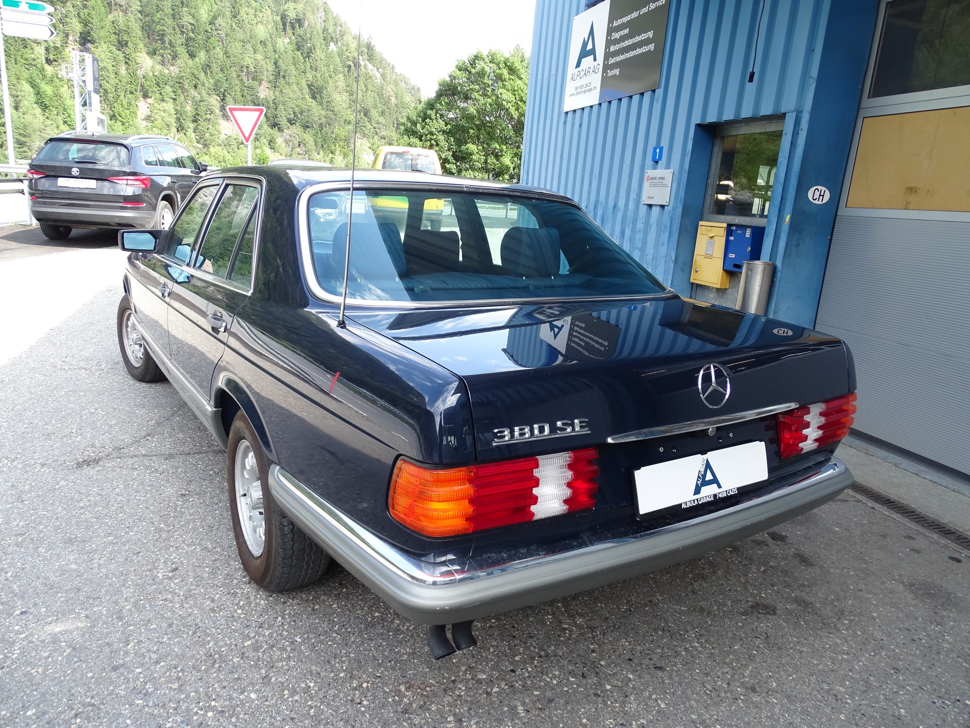 MERCEDES-BENZ 380 SE-image-3