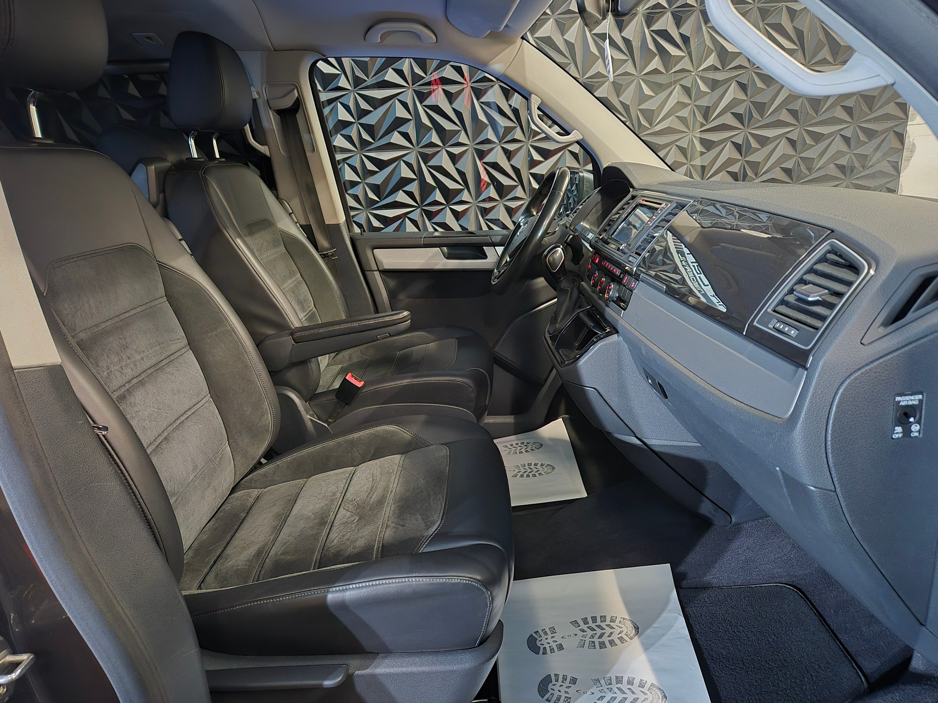 VW T6 Multivan 2.0 Bi-TDI Comfortline 4Motion DSG-image-18