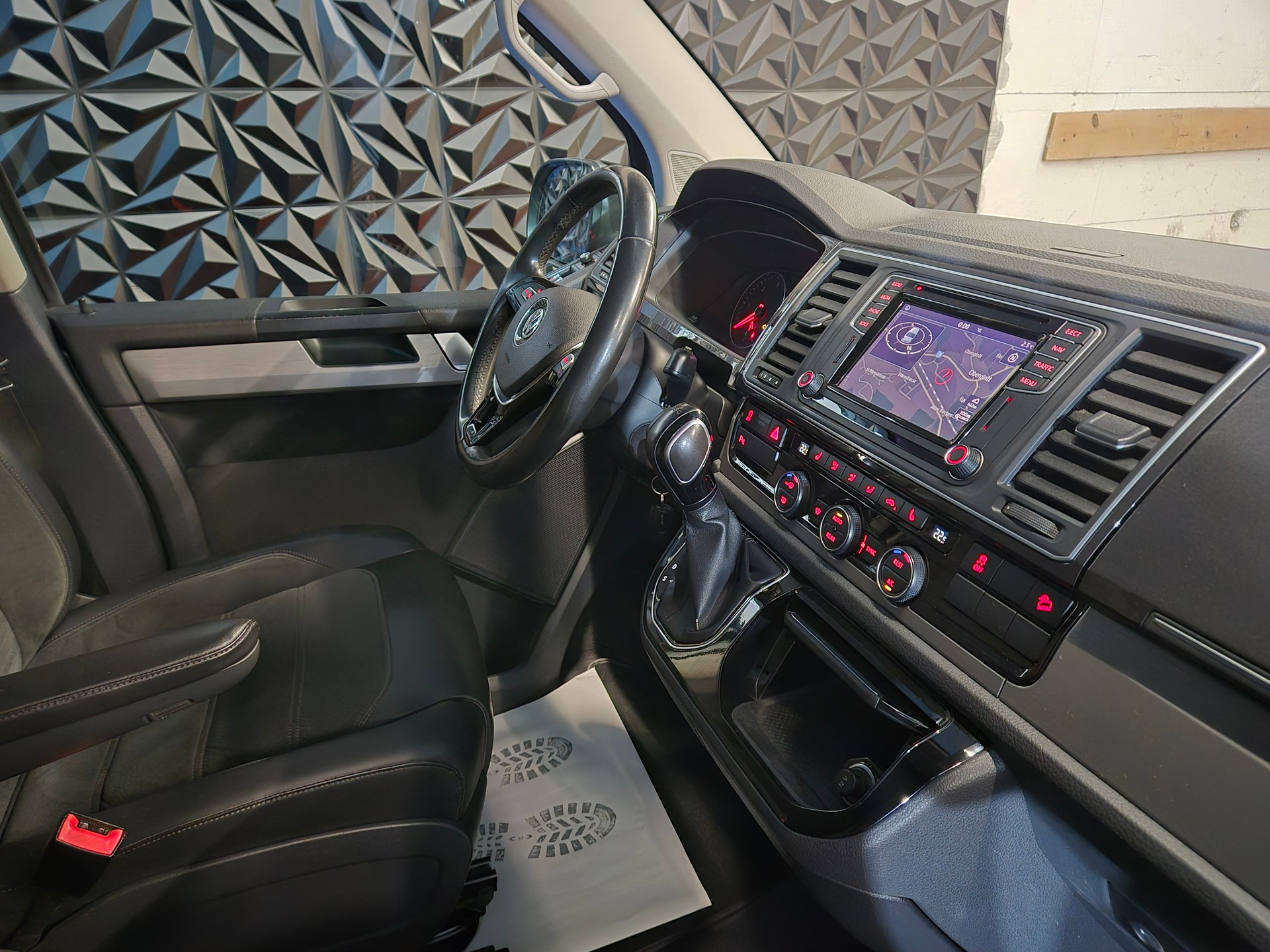VW T6 Multivan 2.0 Bi-TDI Comfortline 4Motion DSG-image-20