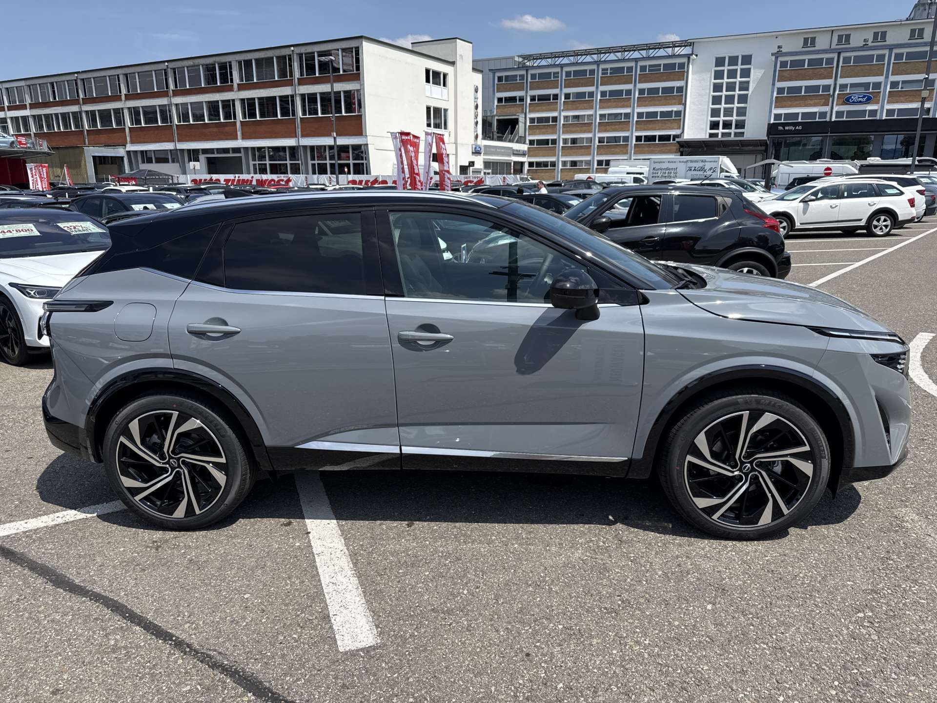NISSAN Qashqai 1.3 DIG-T MHEV Tekna+ 4x4 Xtronic-Automat-image-10