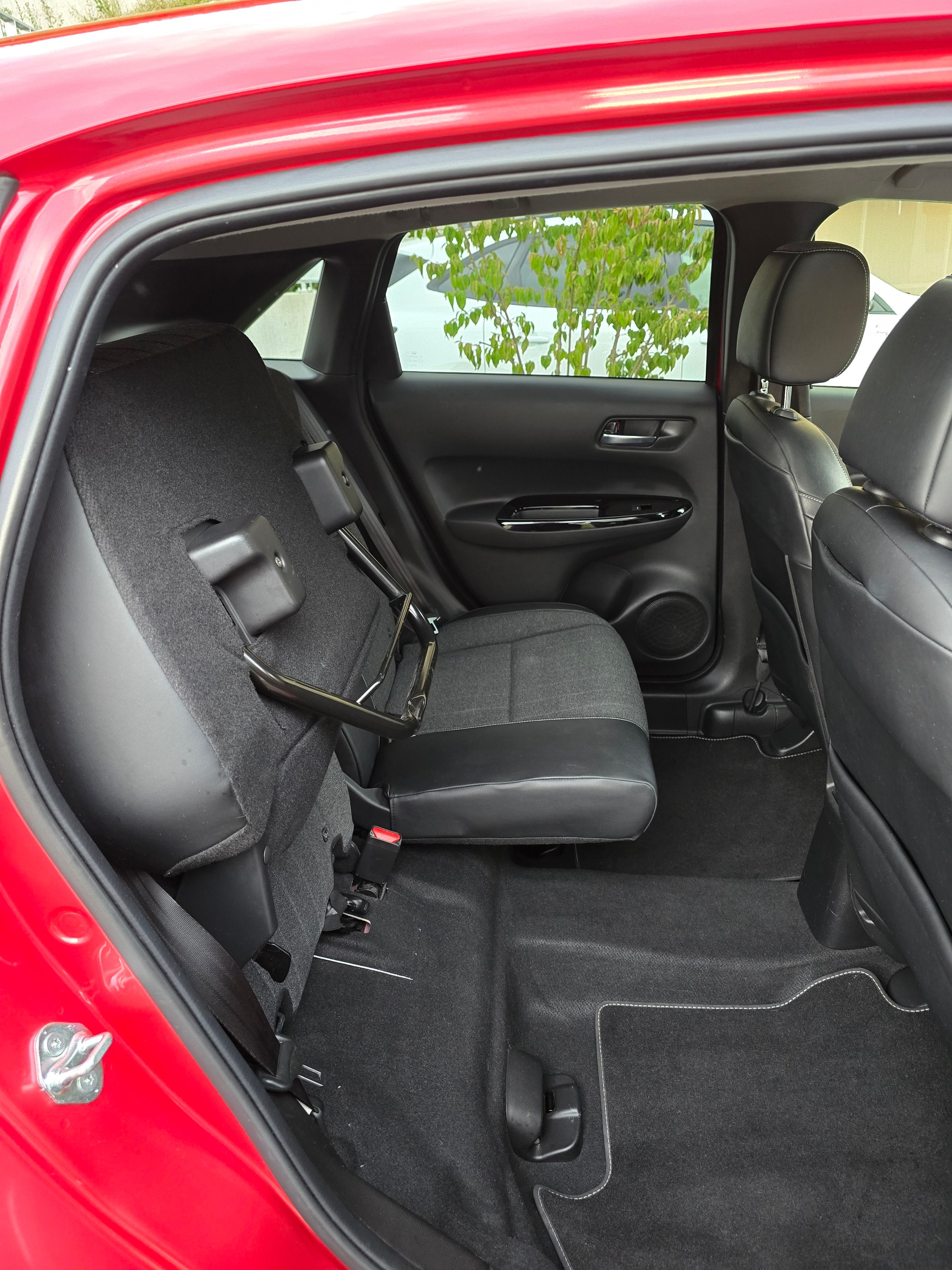 HONDA 1.5 i-MMD Executive-image-6
