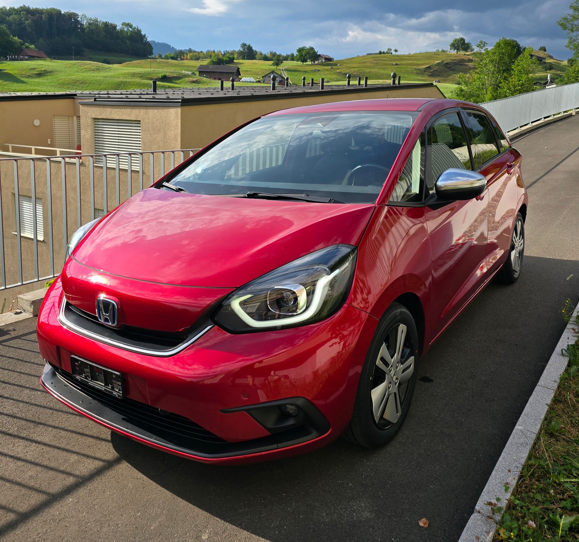 HONDA 1.5 i-MMD Executive-image-1