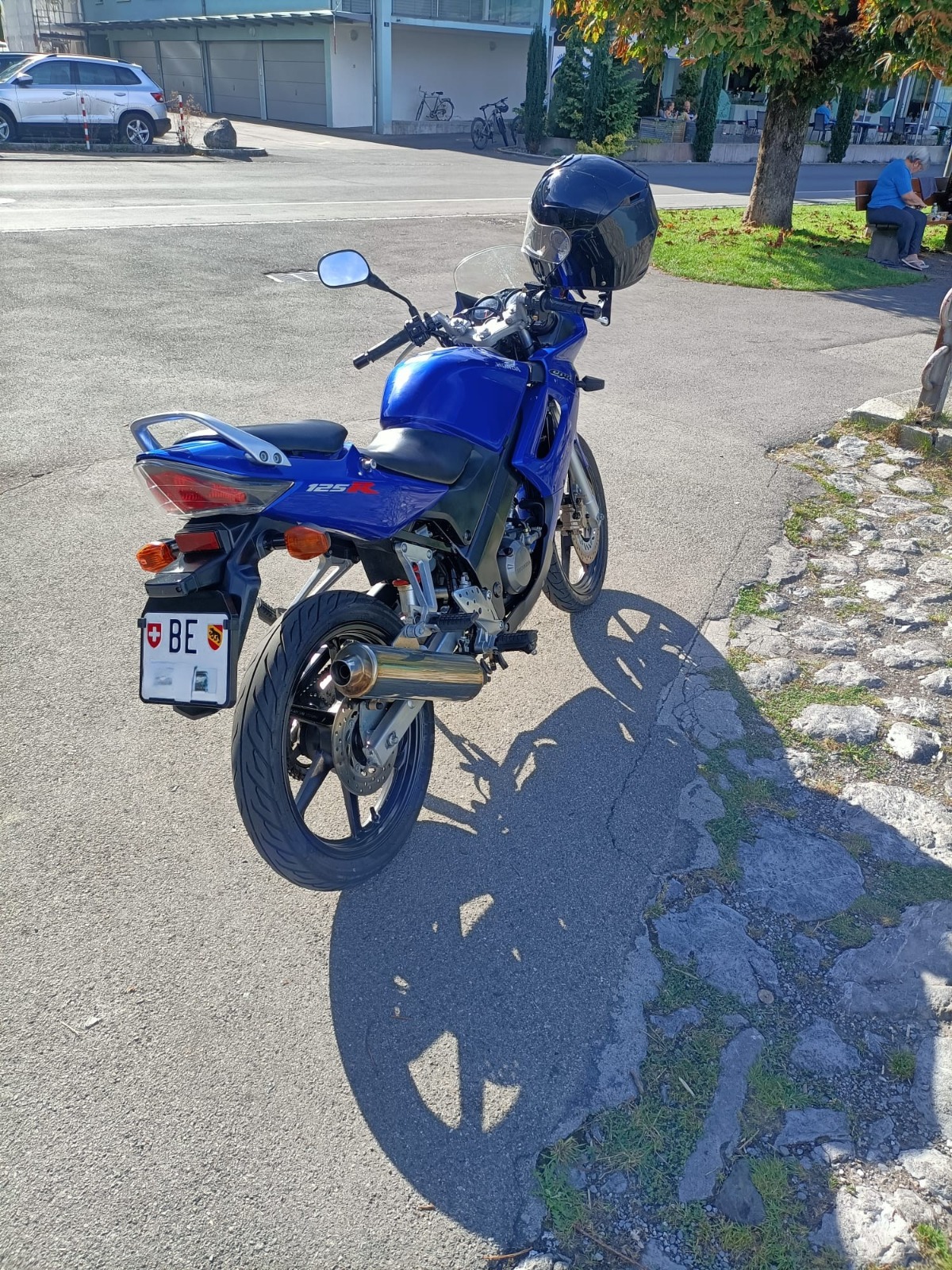 HONDA CBR 125 R-image-8