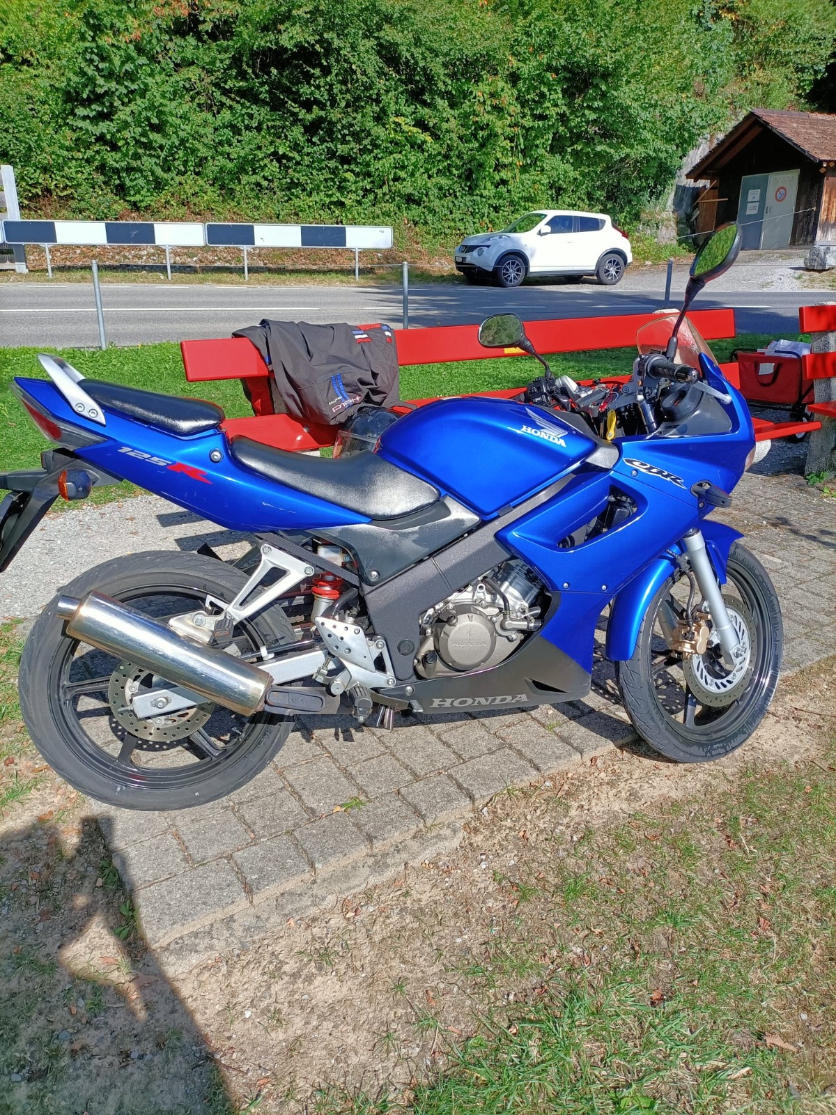 HONDA CBR 125 R-image-6