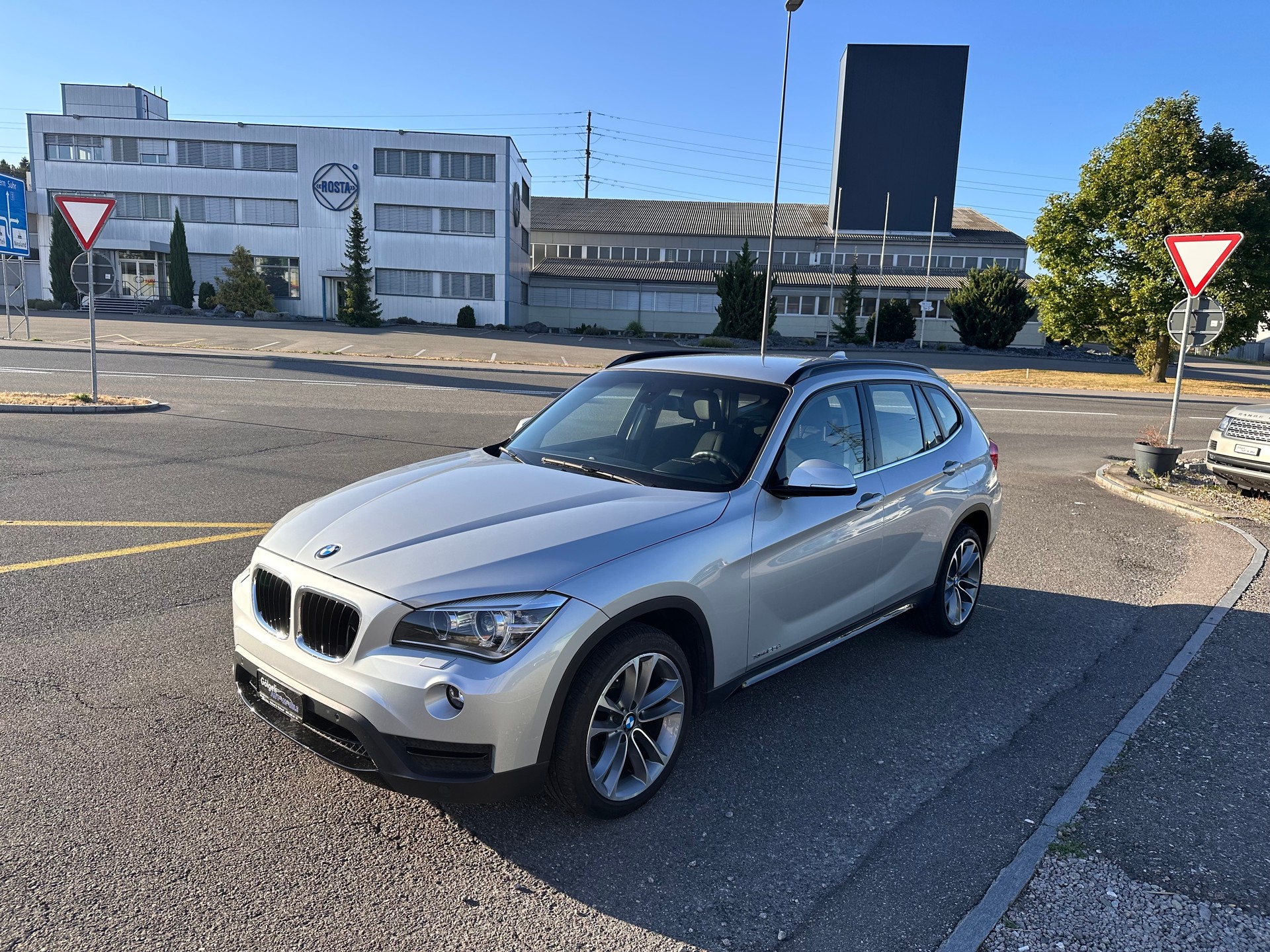 BMW X1 xDrive 25d Sport Line Steptronic-image-0