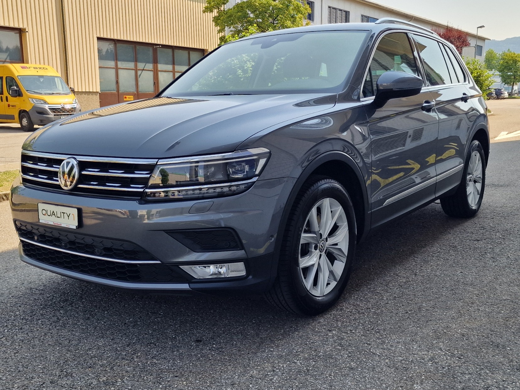 VW Tiguan 2.0TSI Highline 4Motion DSG-image-1