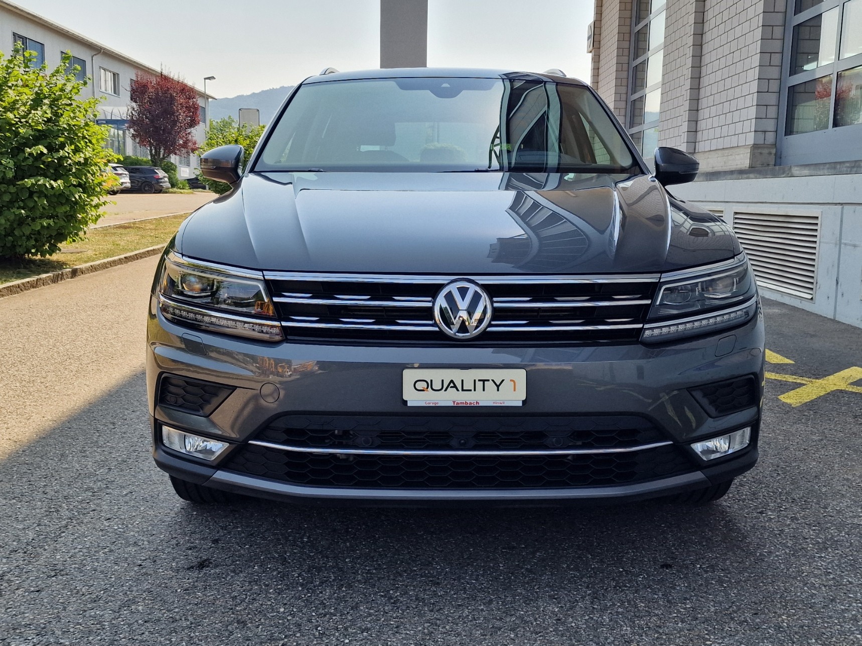 VW Tiguan 2.0TSI Highline 4Motion DSG-image-2