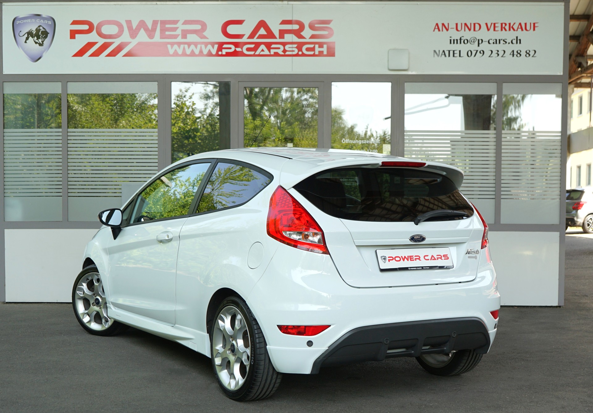 FORD Fiesta 1.6 16V Sport-image-1
