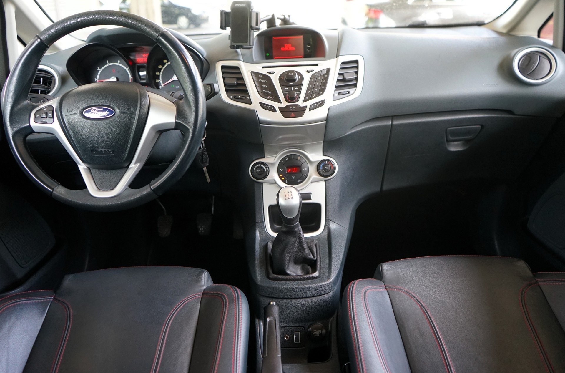 FORD Fiesta 1.6 16V Sport-image-7
