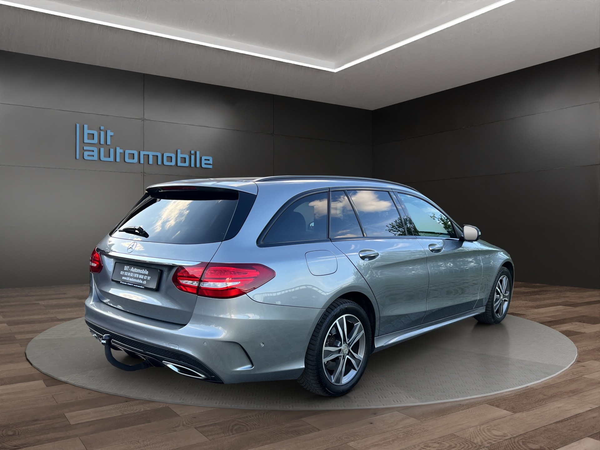 MERCEDES-BENZ C 250 d AMG Line 4Matic 9G-Tronic-image-8
