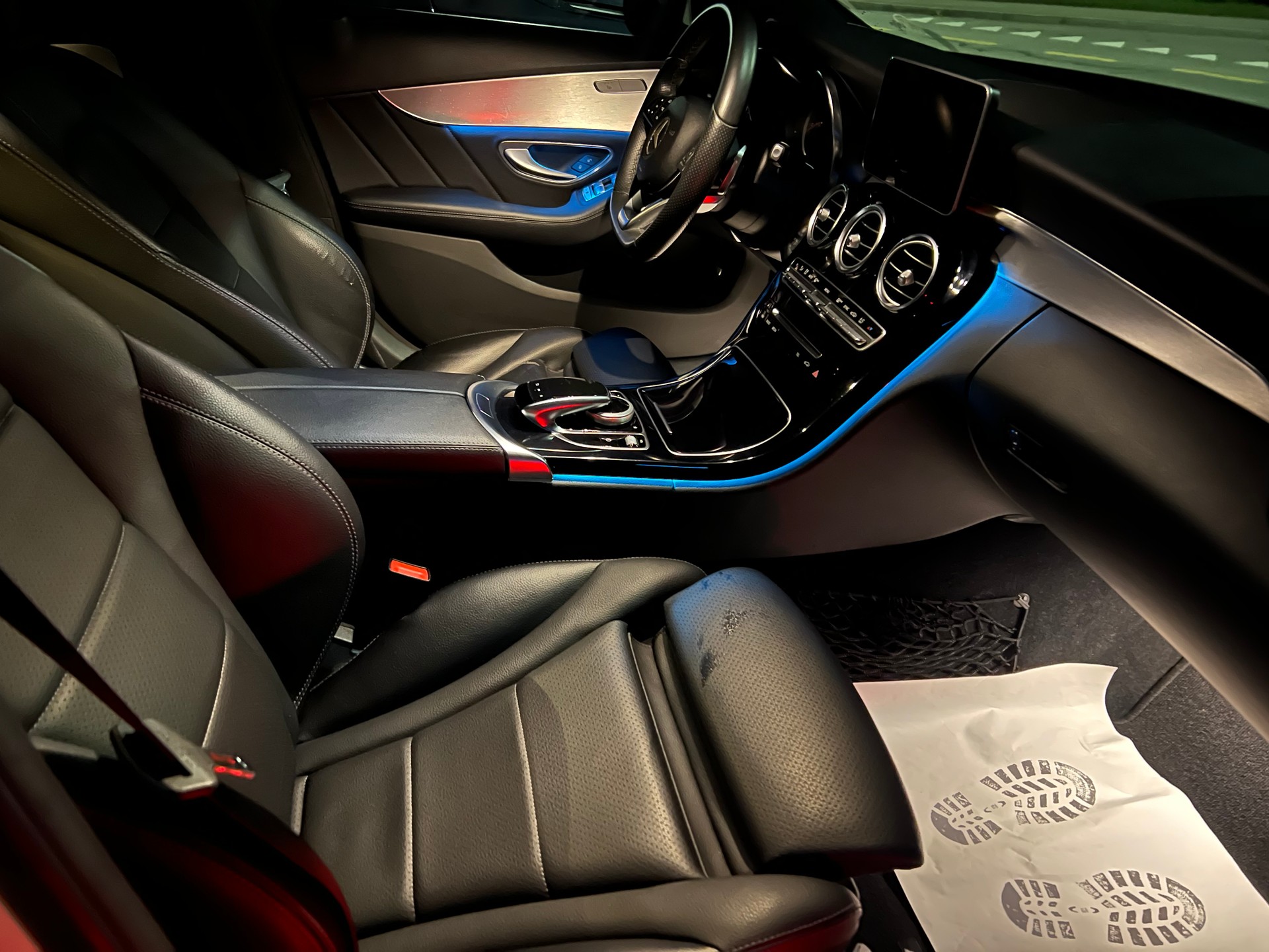 MERCEDES-BENZ C 250 d AMG Line 4Matic 9G-Tronic-image-3