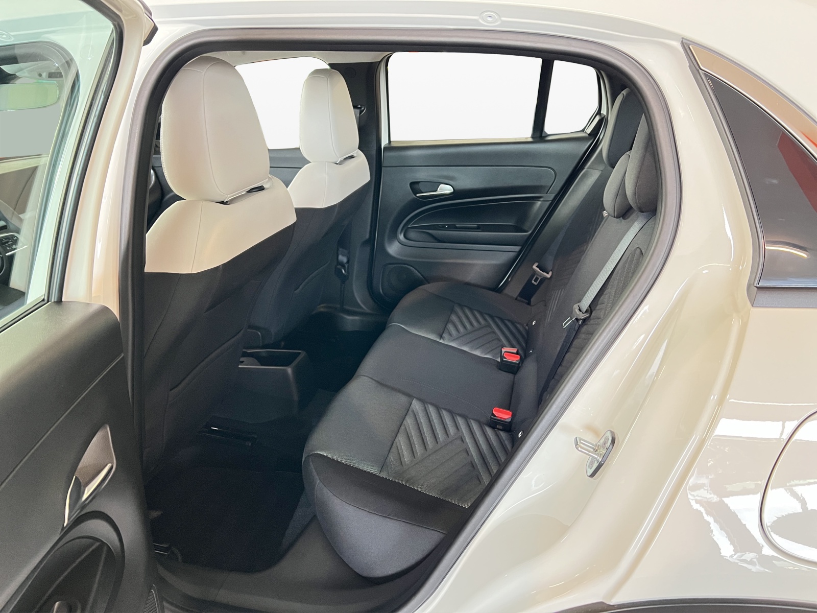 FIAT 600h MildHybrid Cult-image-11