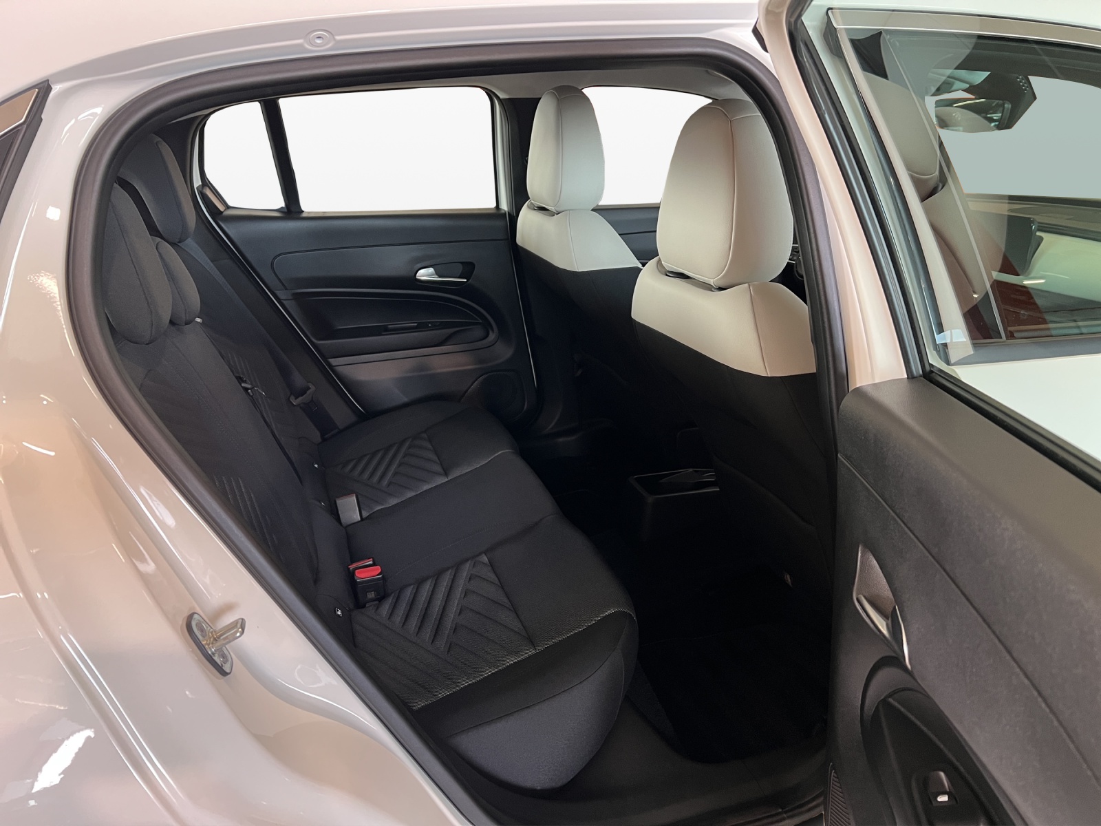 FIAT 600h MildHybrid Cult-image-9