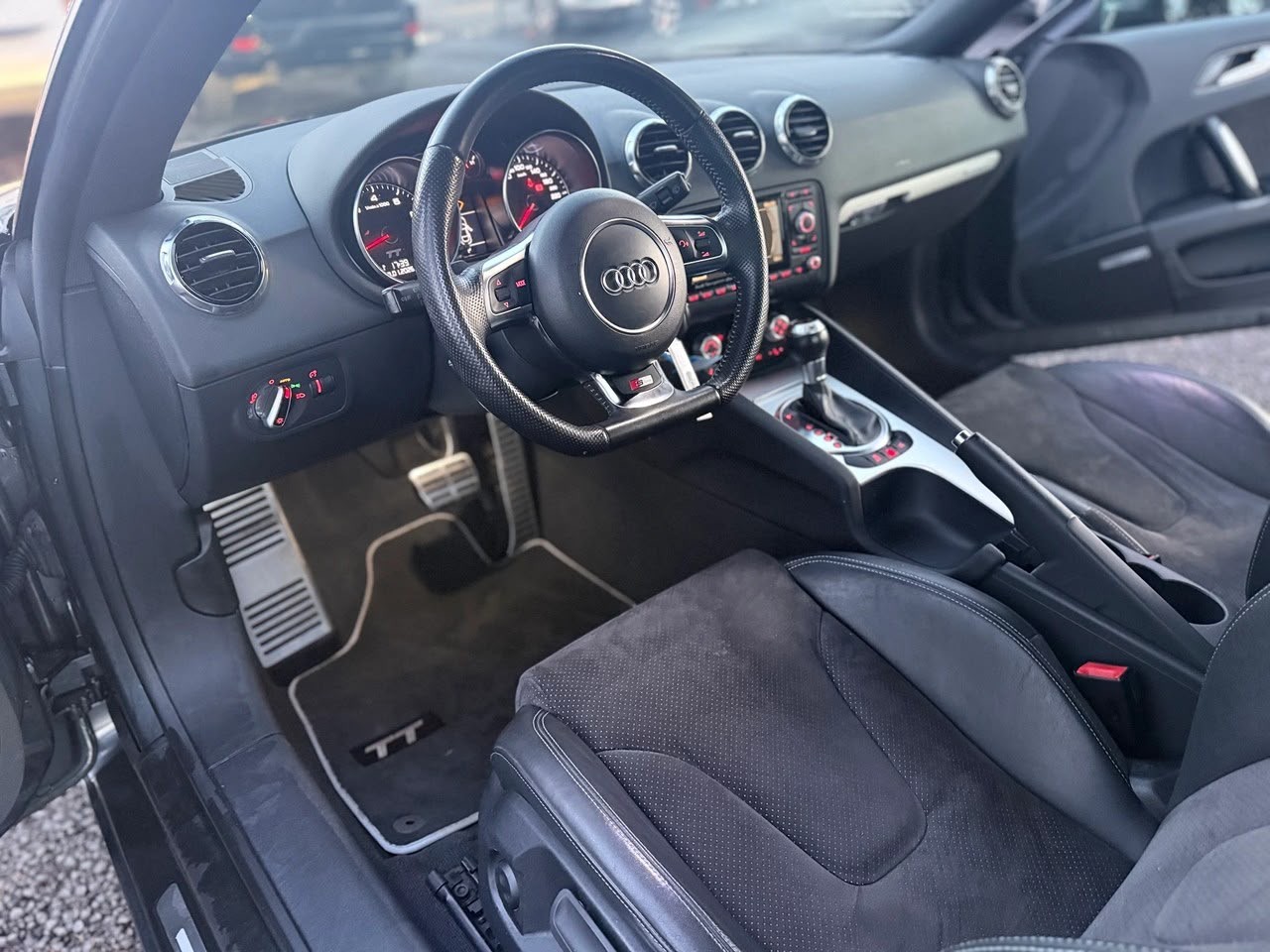AUDI TT Coupé 2.0 TFSI quattro S-tronic-image-9