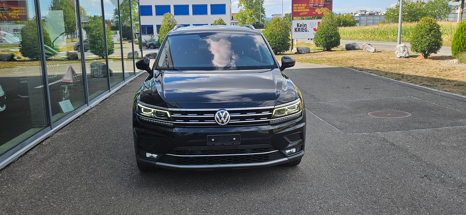 VW Tiguan Allspace 2.0TSI Highline 4Motion DSG-image-2