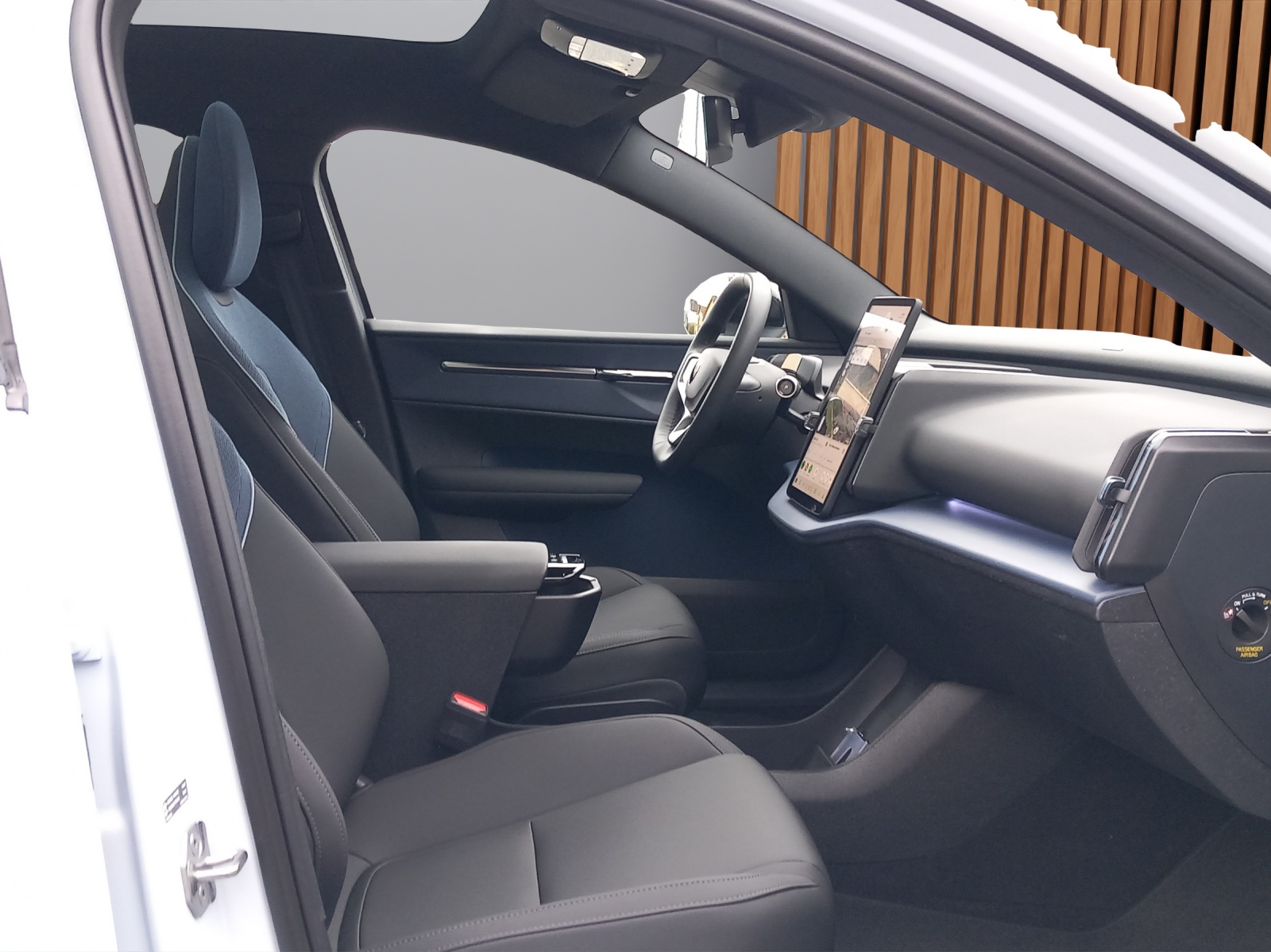 VOLVO EX30 E60 Twin Ultra AWD-image-15