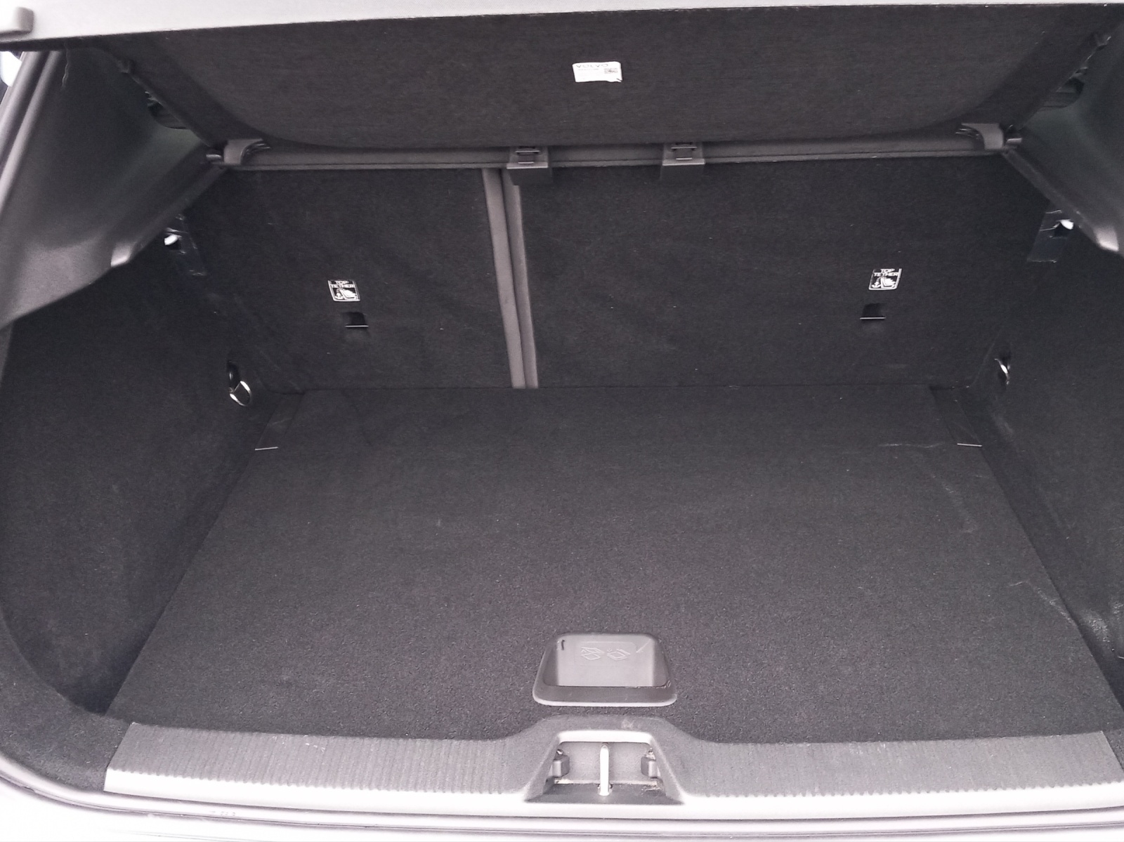 VOLVO EX30 E60 Twin Ultra AWD-image-24