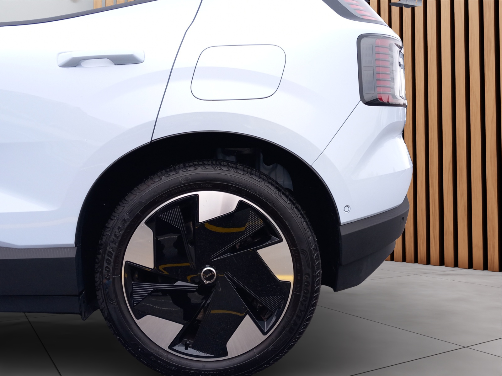 VOLVO EX30 E60 Twin Ultra AWD-image-9