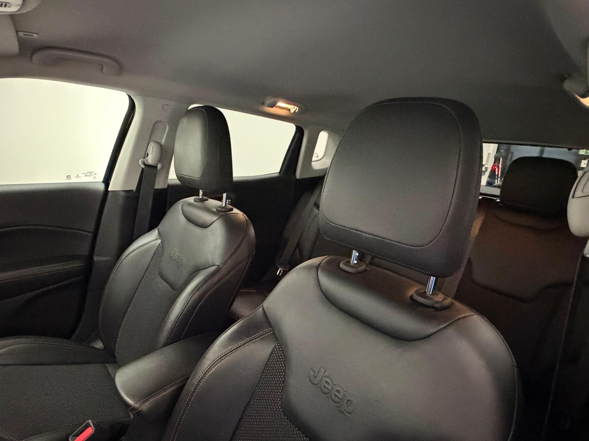 JEEP Compass 2.0 CRD Limited AWD-image-12