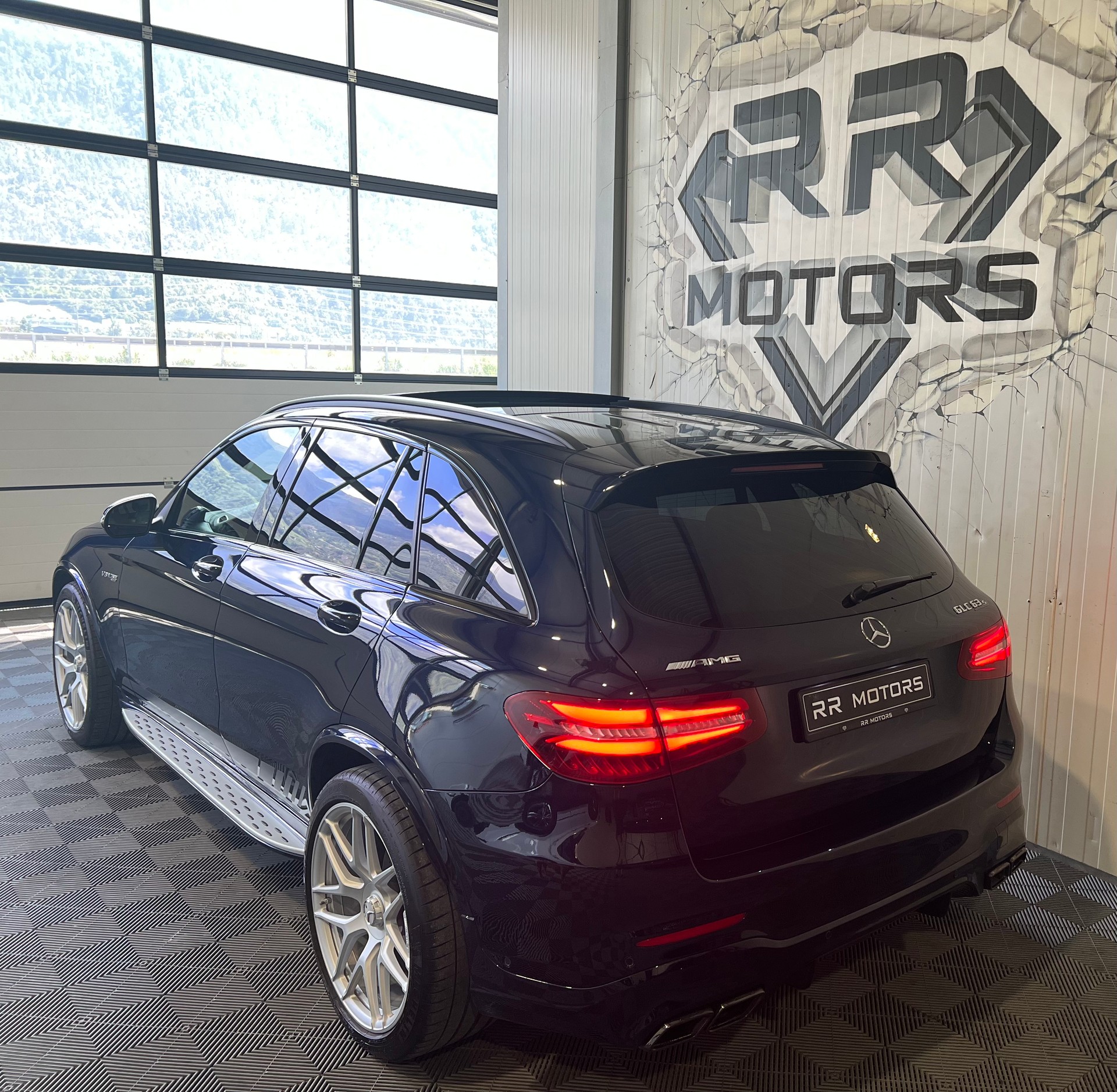 MERCEDES-BENZ GLC 63 S AMG Edition 1 4Matic+ 9G-Tronic-image-2