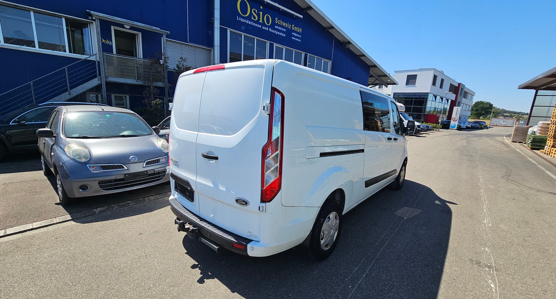 FORD Transit Custom Van 300 L2H1 DK 6 Plätze-image-5