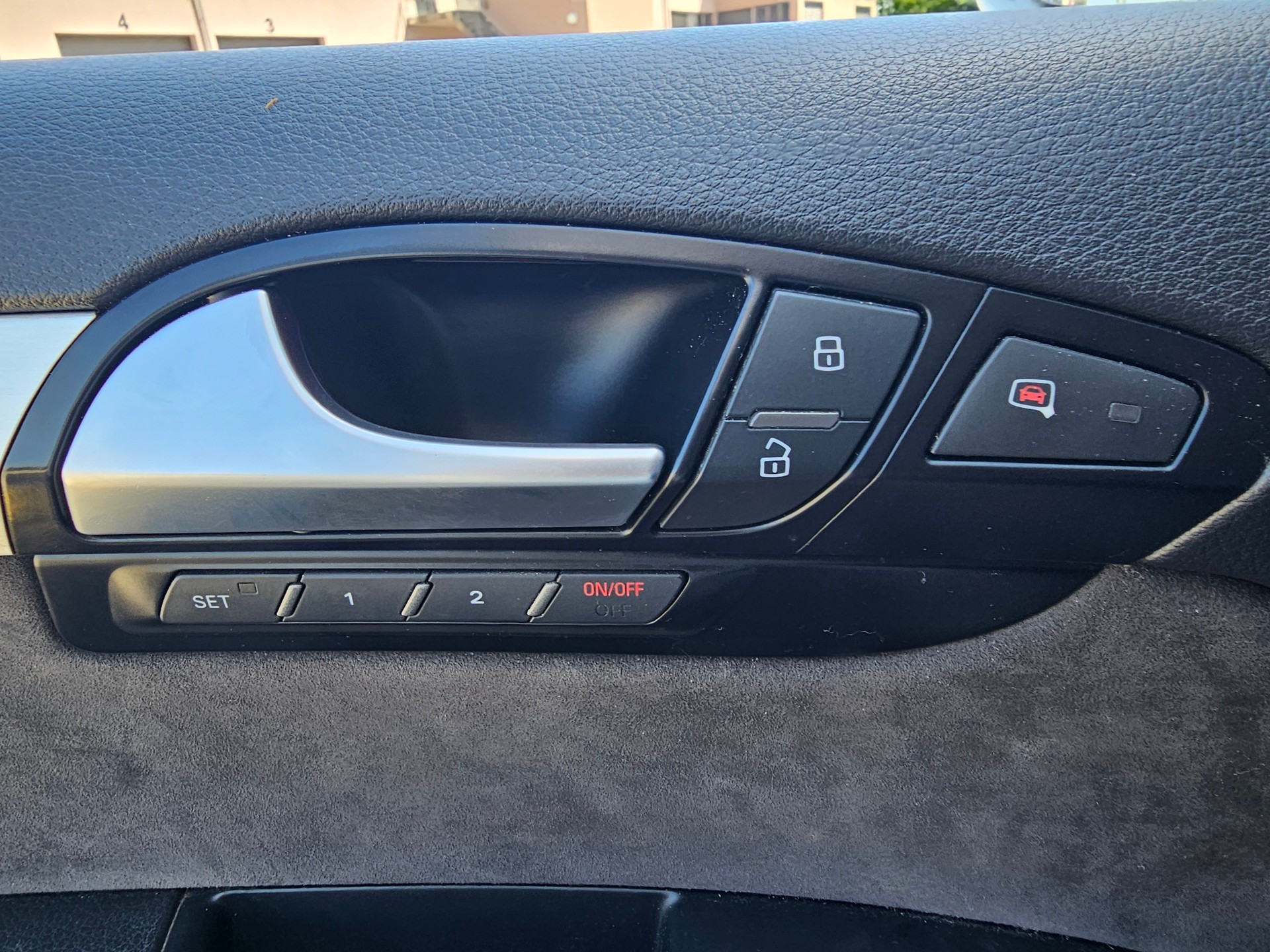 AUDI Q7 3.0 TDI quattro tiptronic-image-14