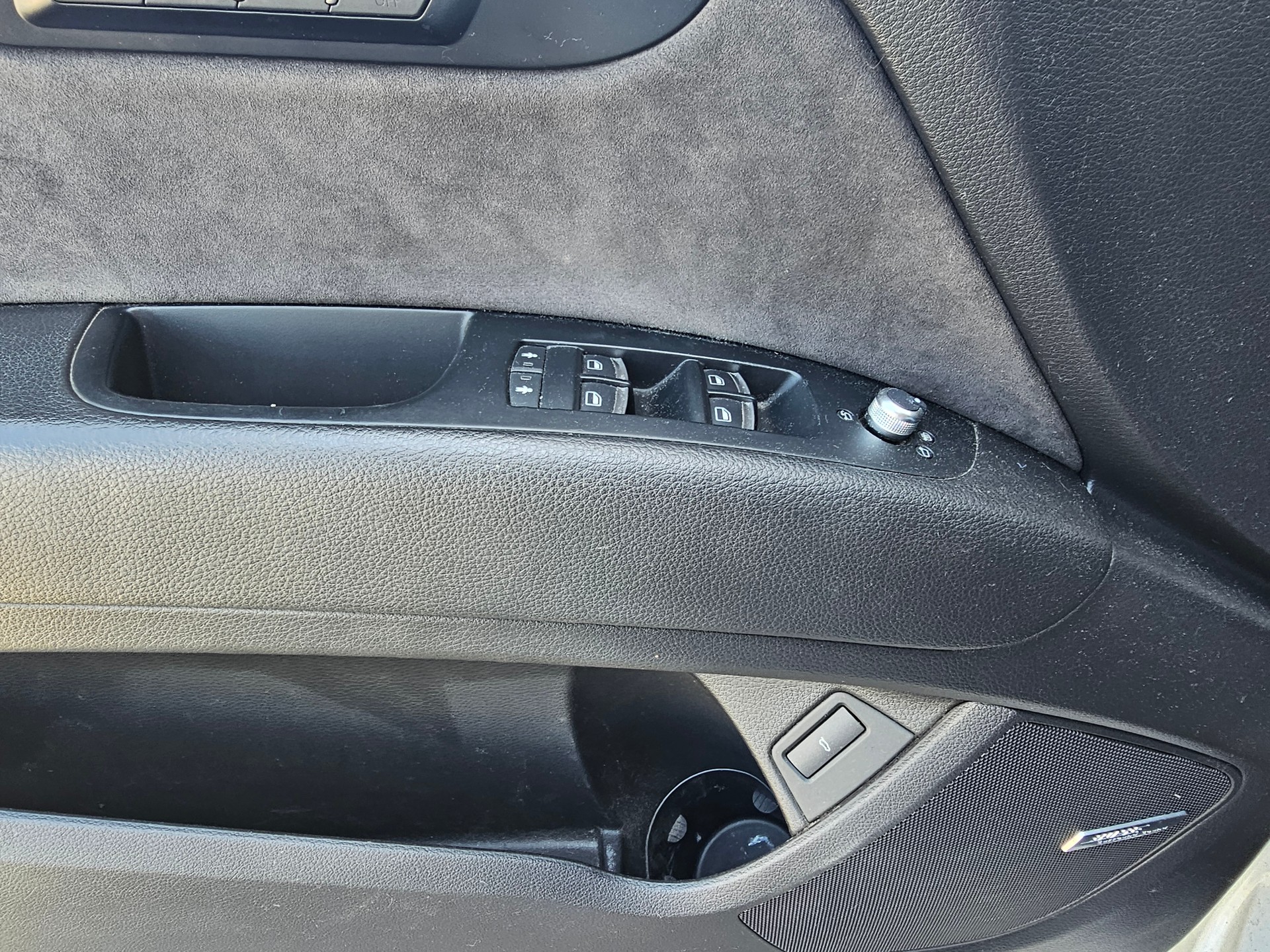 AUDI Q7 3.0 TDI quattro tiptronic-image-11