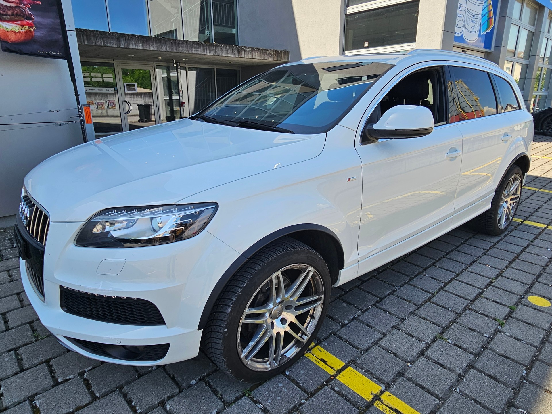 AUDI Q7 3.0 TDI quattro tiptronic-image-1