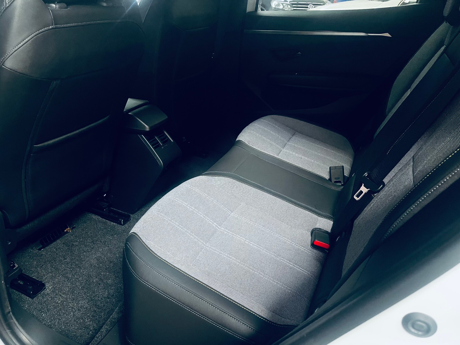 RENAULT Mégane E-TECH EV60 Techno-image-14