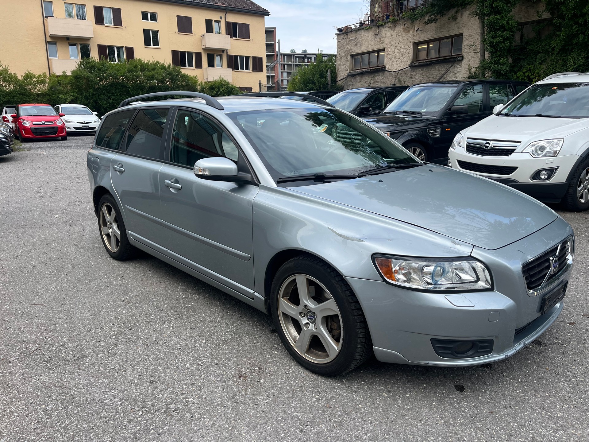 VOLVO V50 D5-image-5